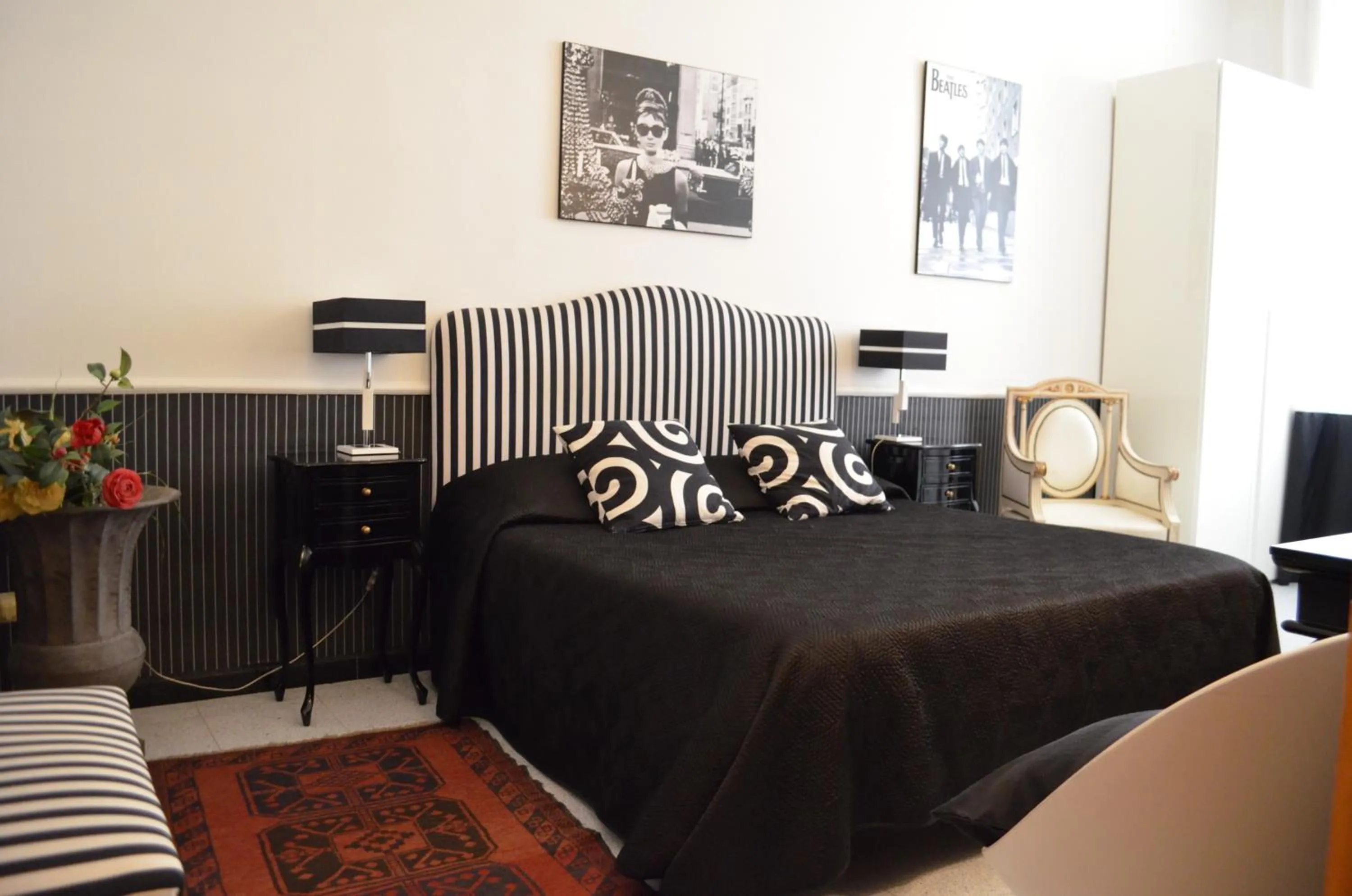 Bedroom, Bed in Sweetdreams Inn