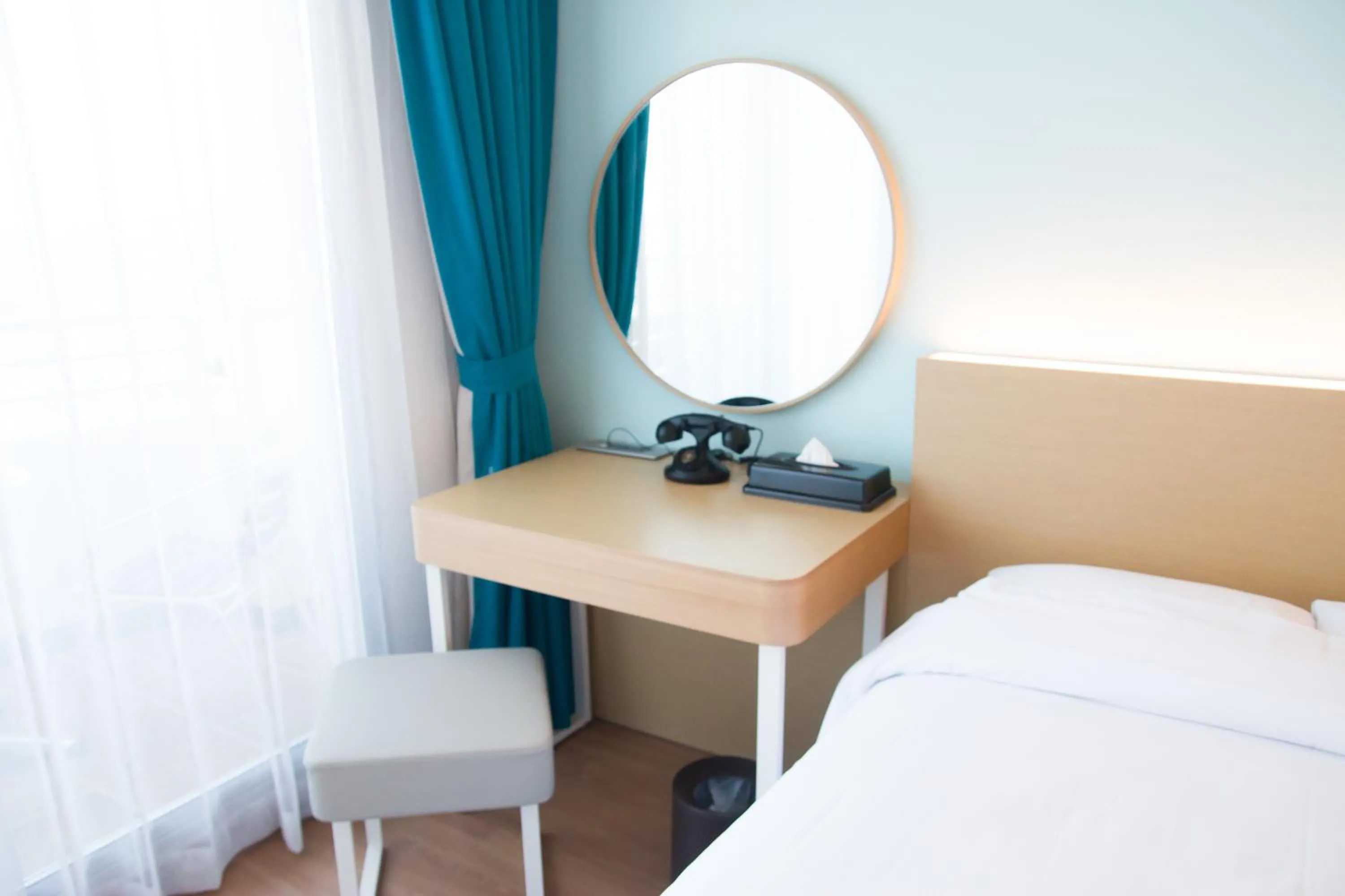 Bedroom, Bed in Saipan World Resort