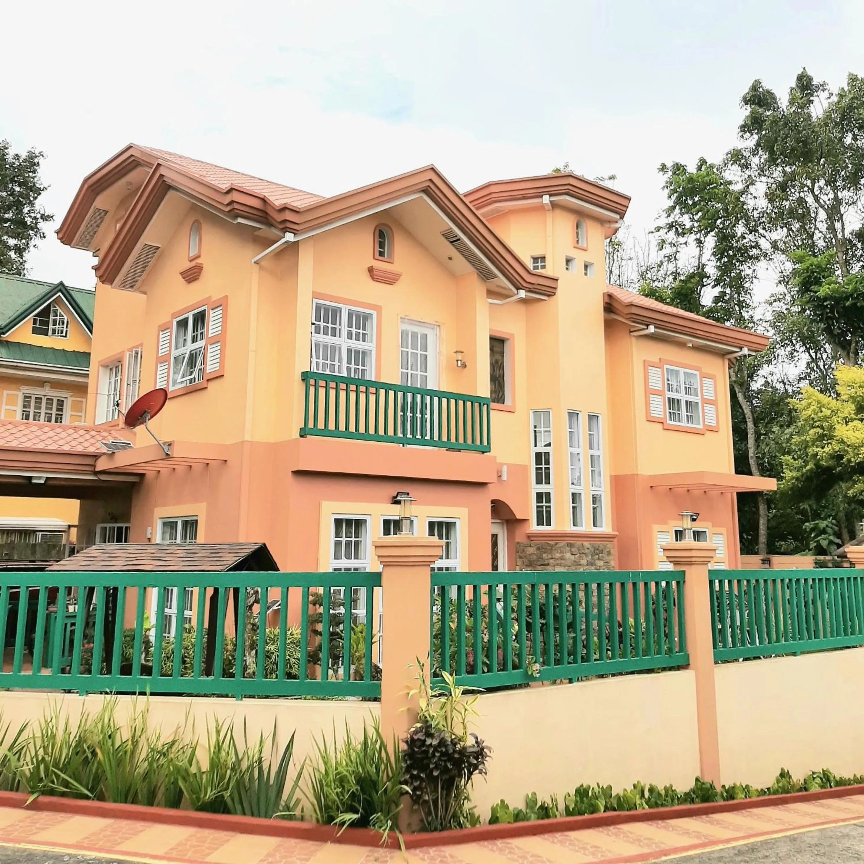 Property building in Charming Tagaytay Vacation Home