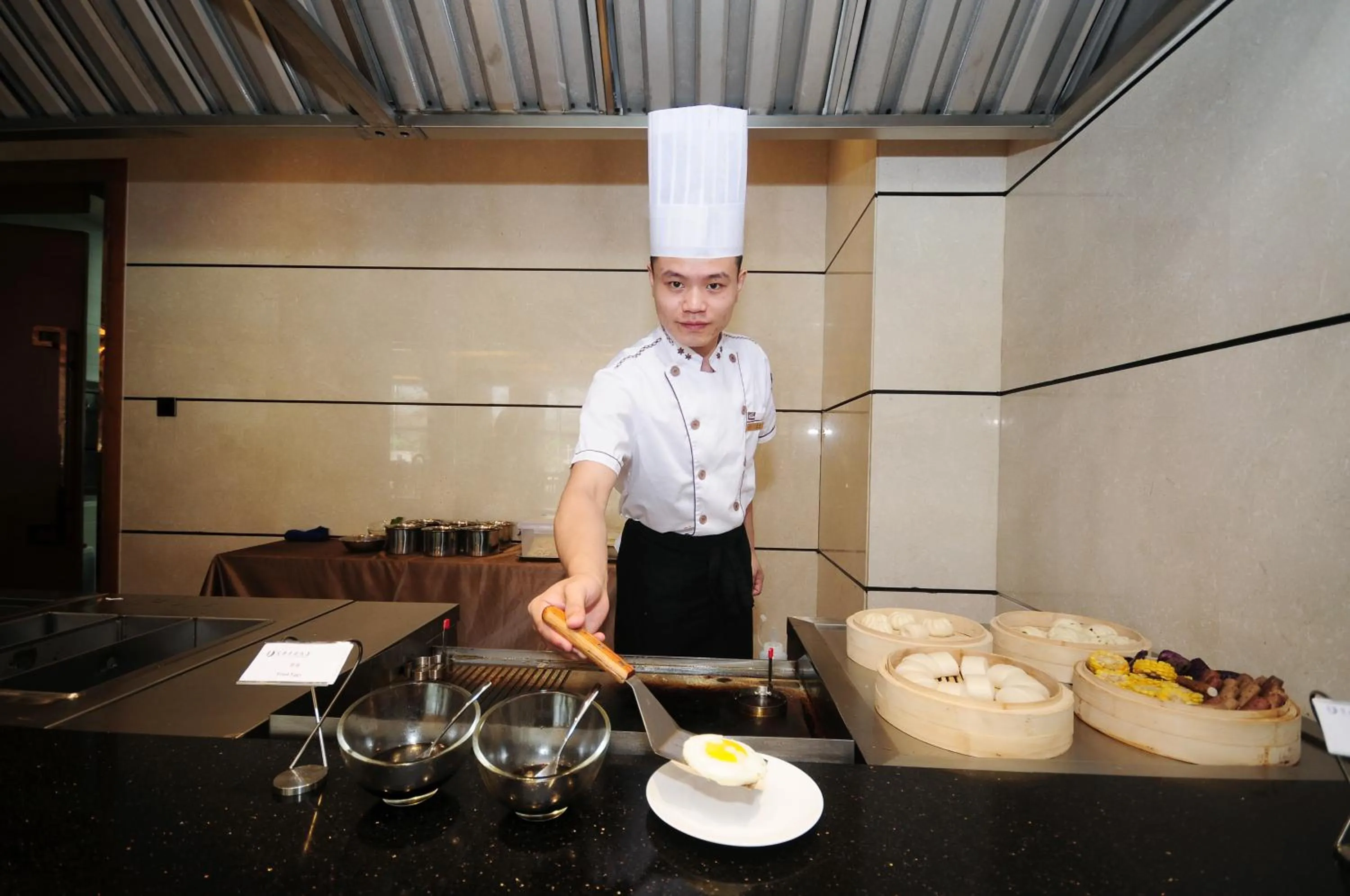 Breakfast in Airport Jianguo Hotel