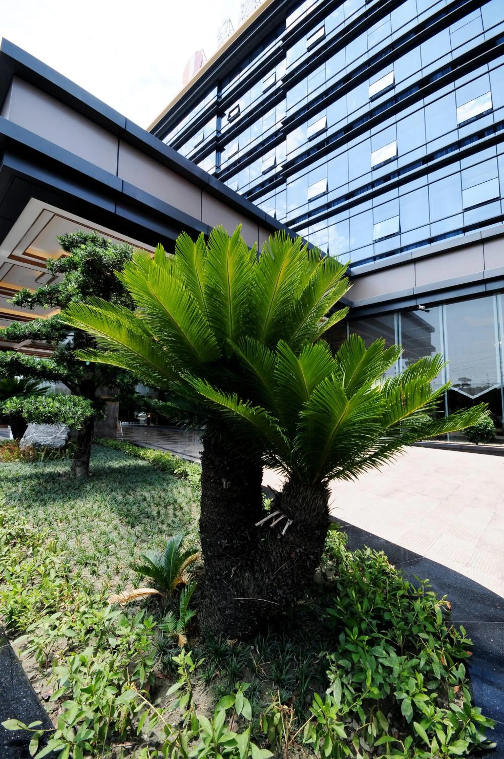 Property building in Airport Jianguo Hotel