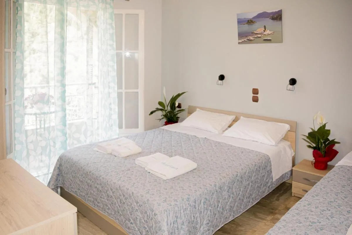 Bed in Marina Apartments, Agios Gordios Corfu