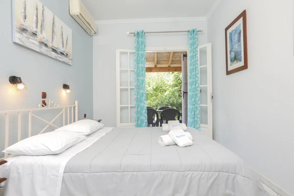 Bed in Marina Apartments, Agios Gordios Corfu
