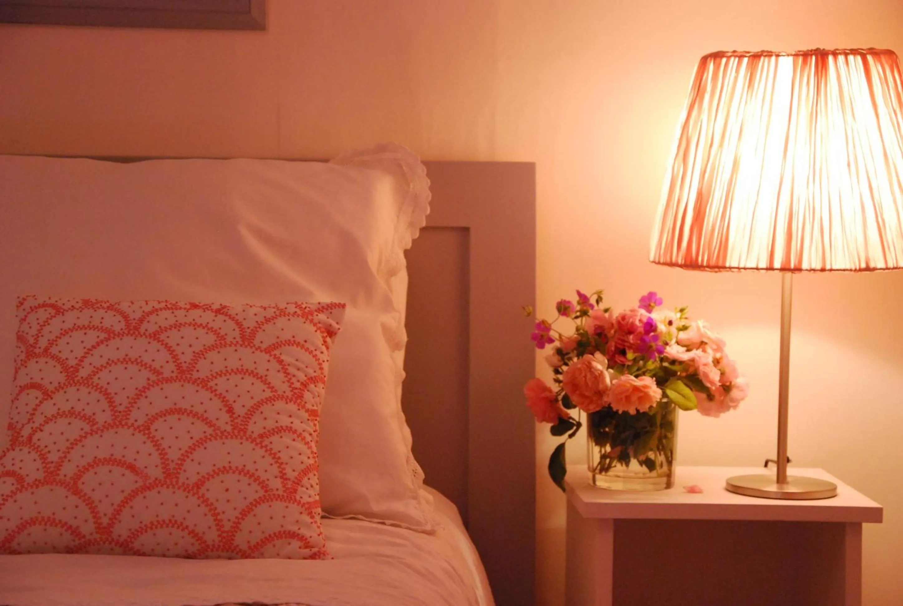 Bed in Ombre Rose
