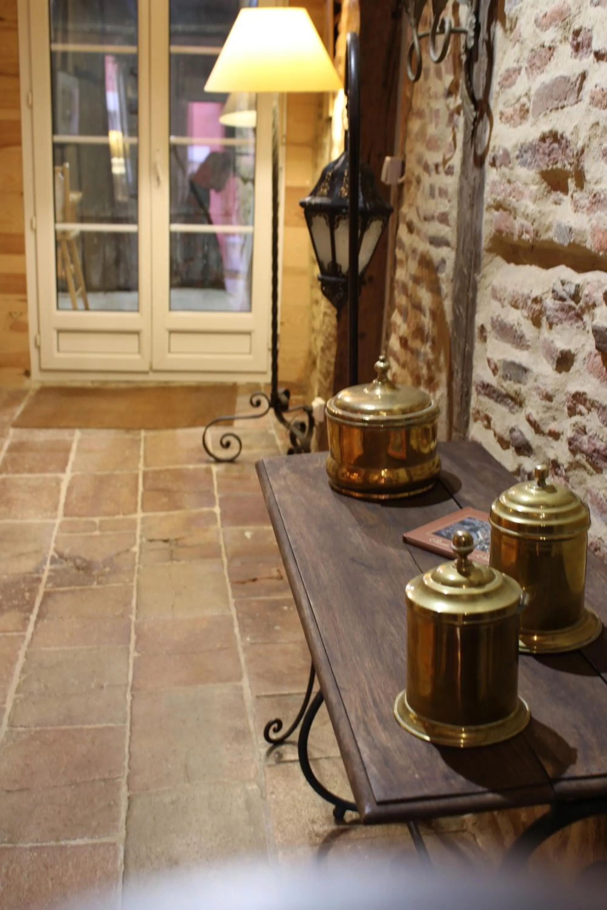 Decorative detail in Ombre Rose