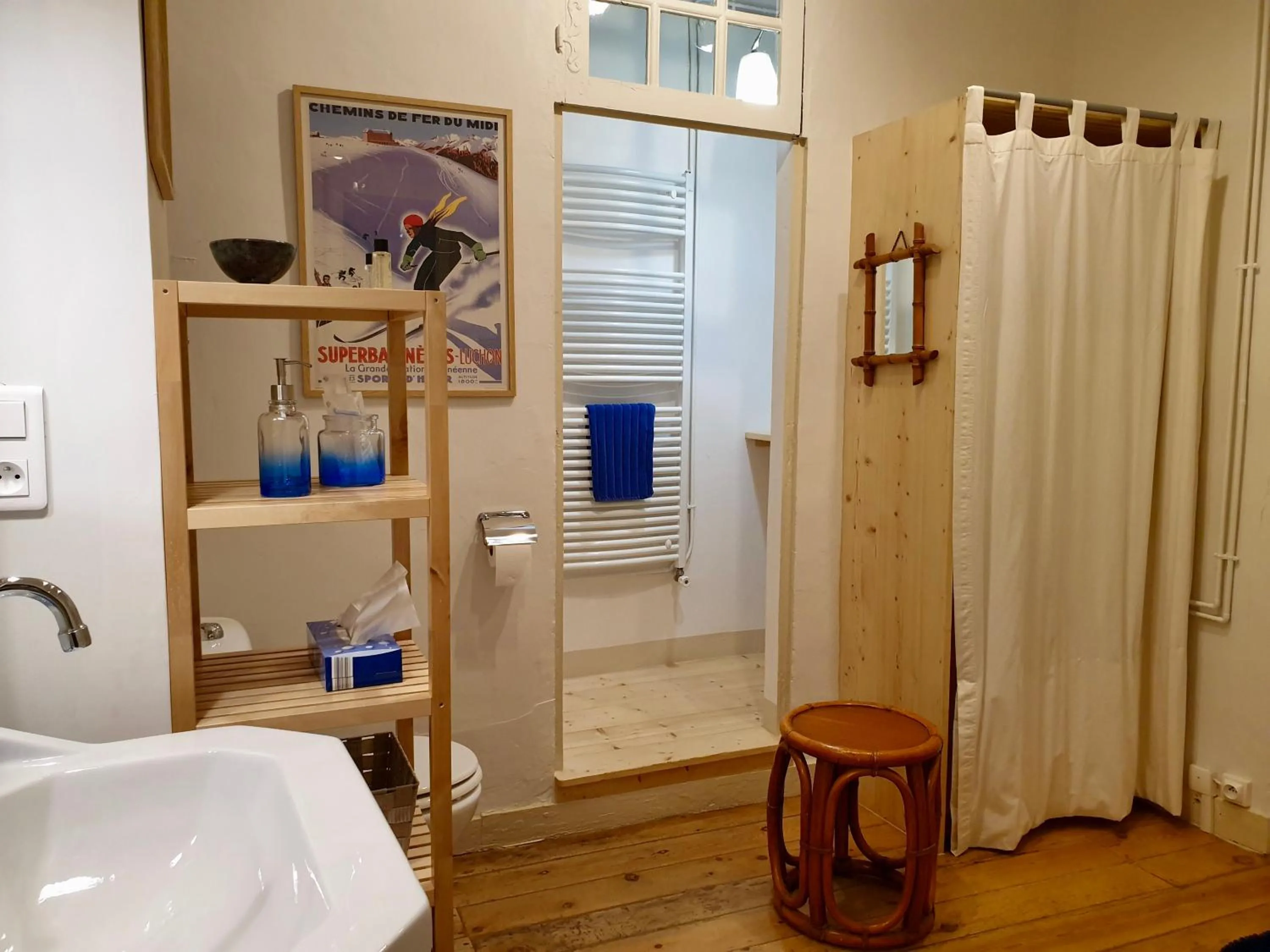 Bathroom in Ombre Rose