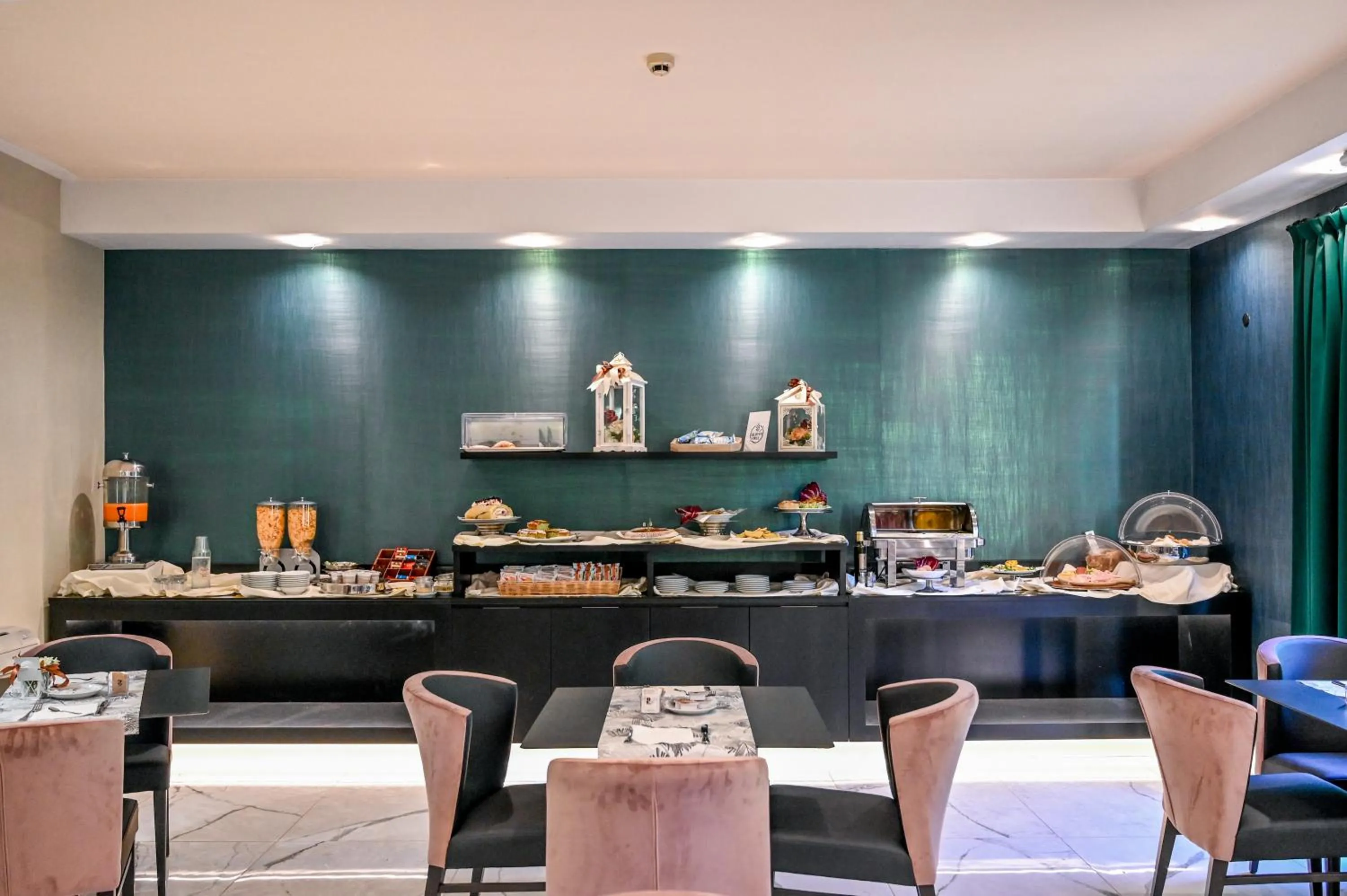 Breakfast in Roma Domus Hotel