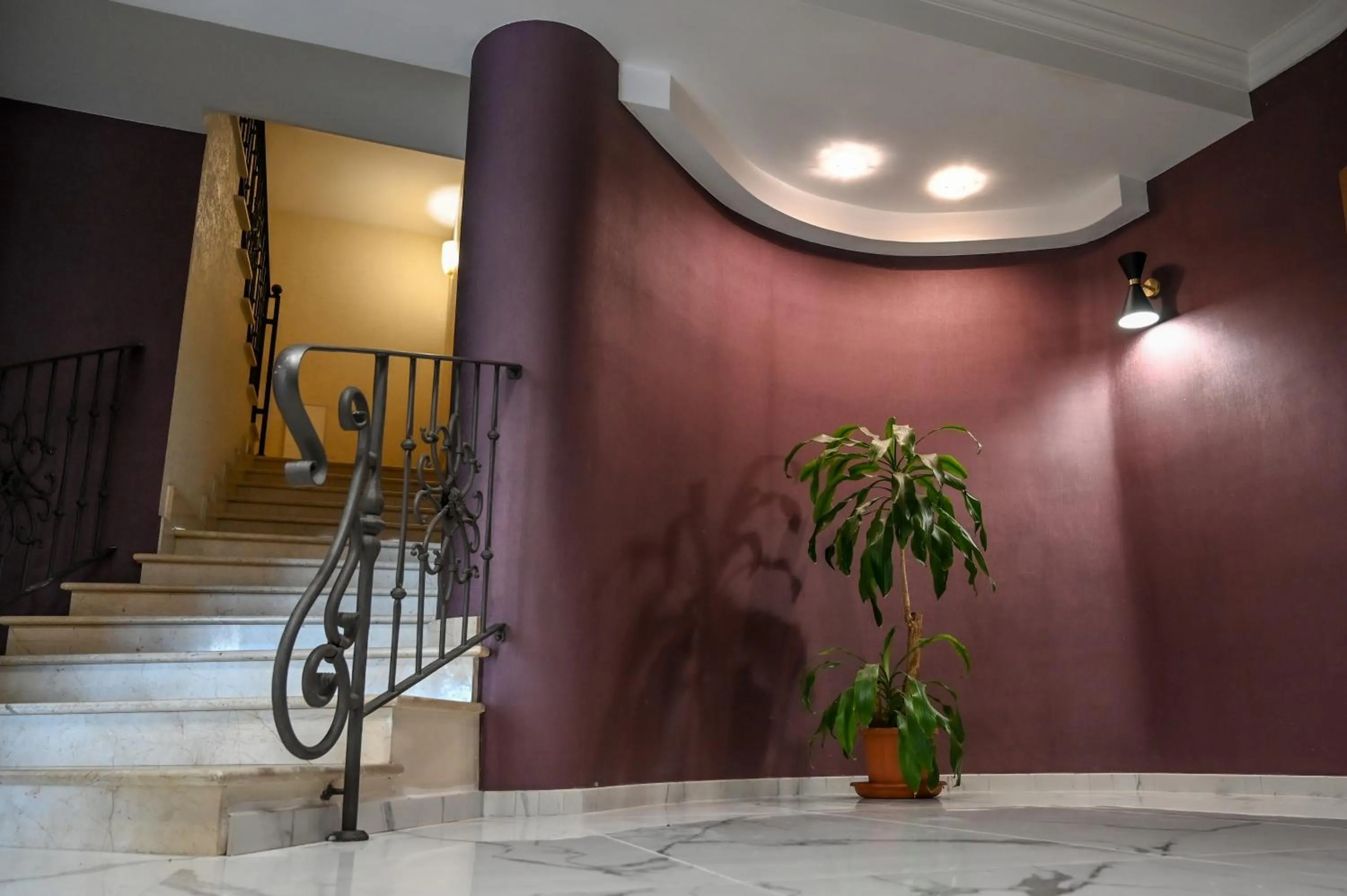 Lobby or reception in Roma Domus Hotel