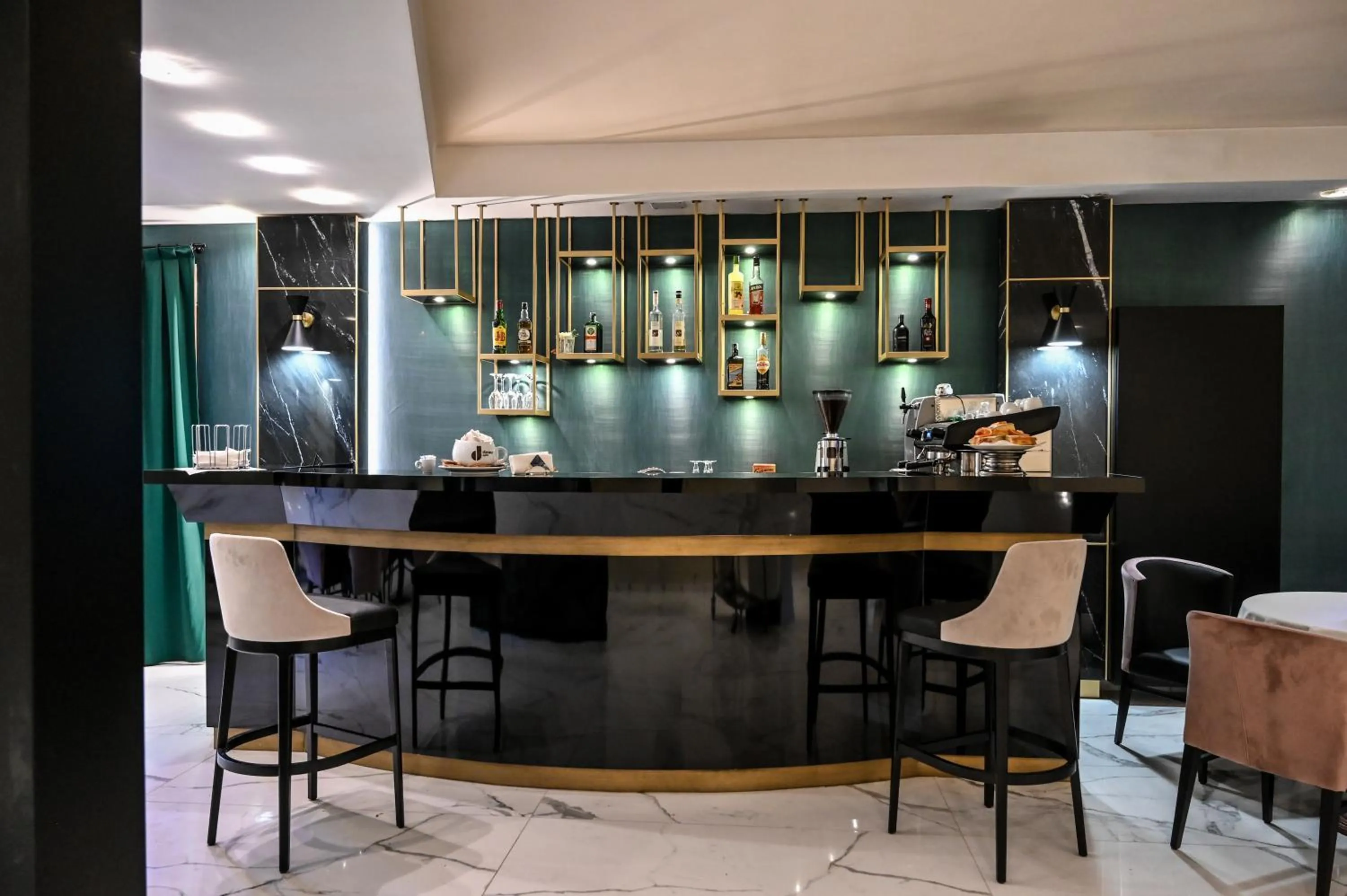 Lobby or reception in Roma Domus Hotel