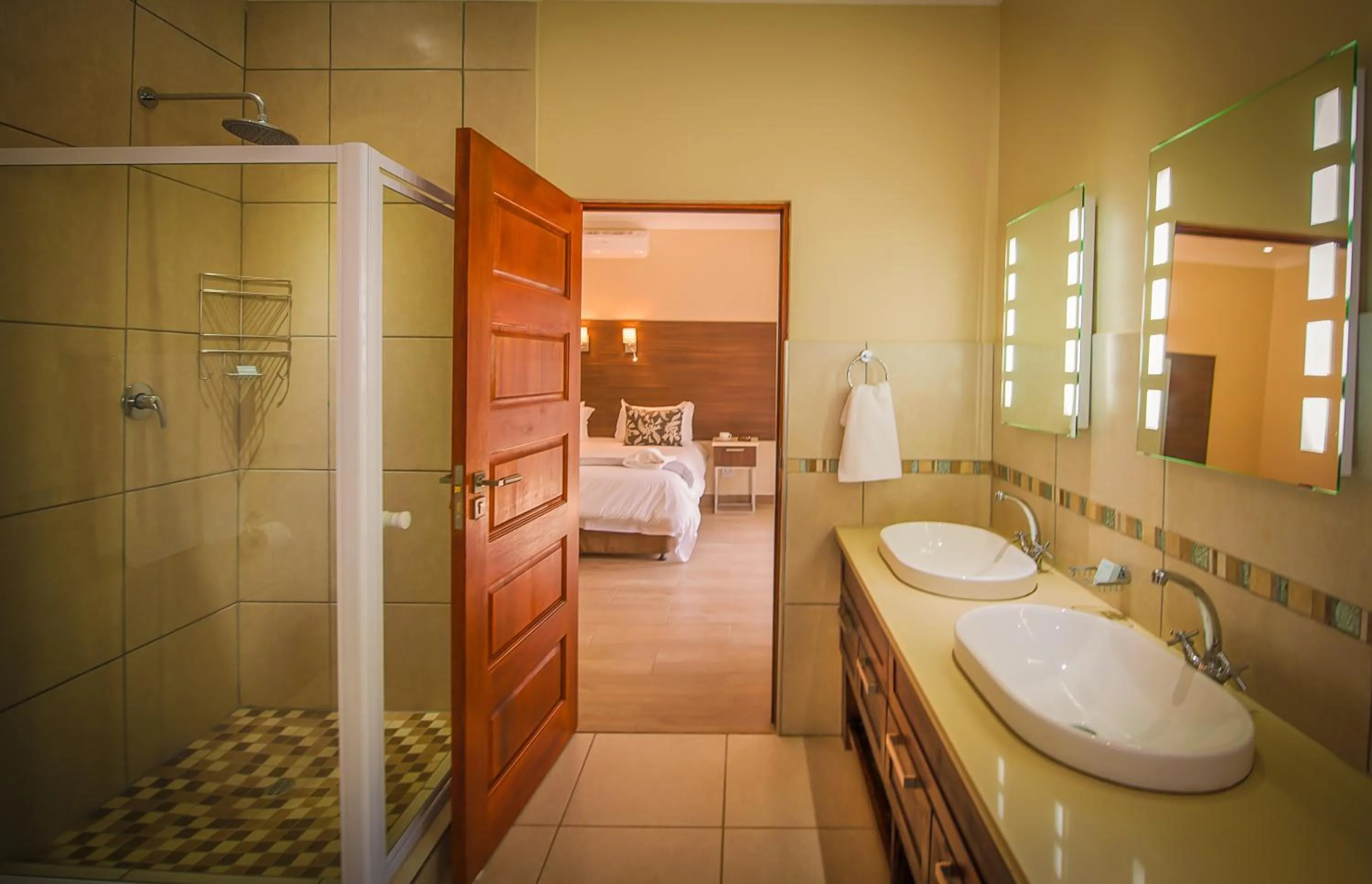 Seasons Golf, Leisure, Spa