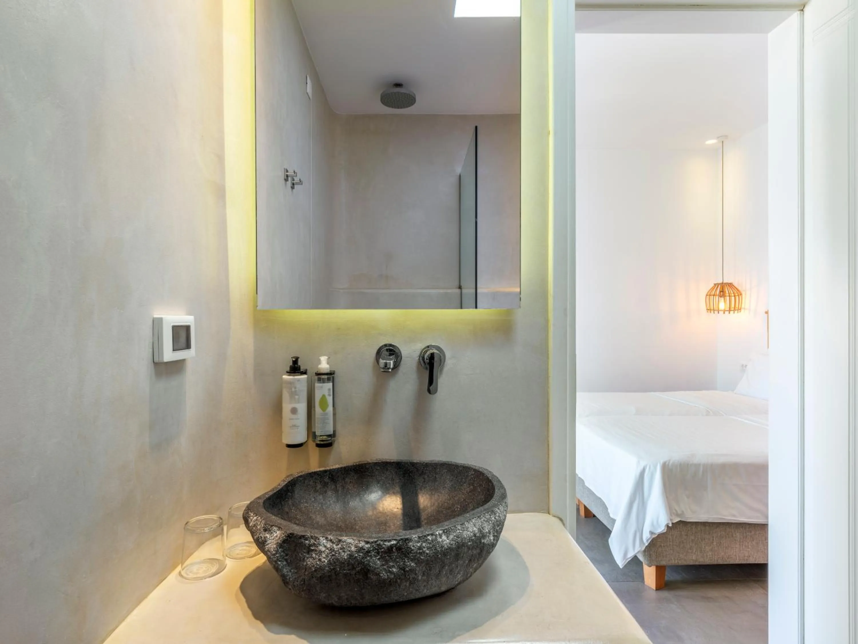 Bathroom in Jason Hotel