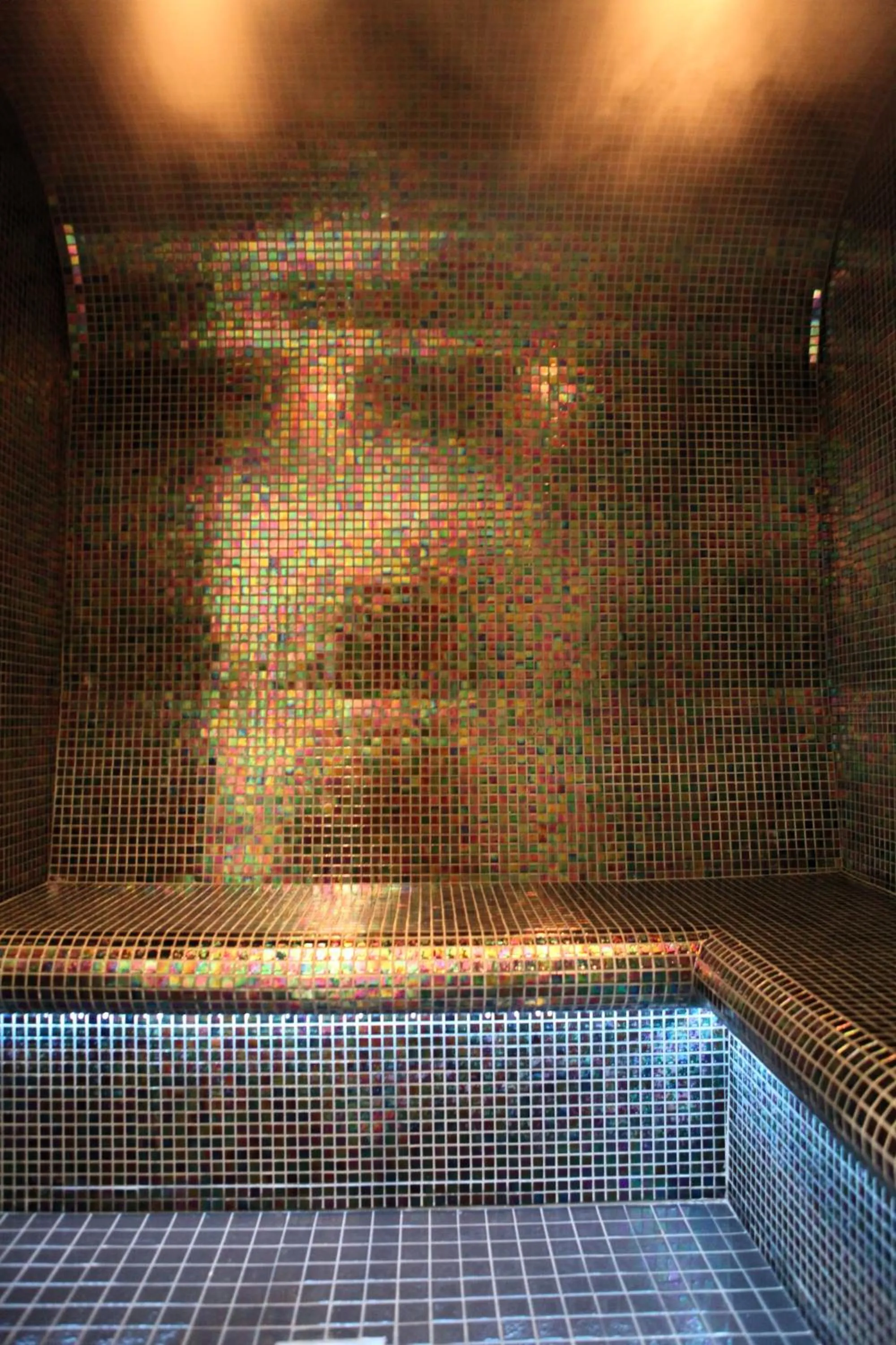 Steam room in Le Château De Beaulieu