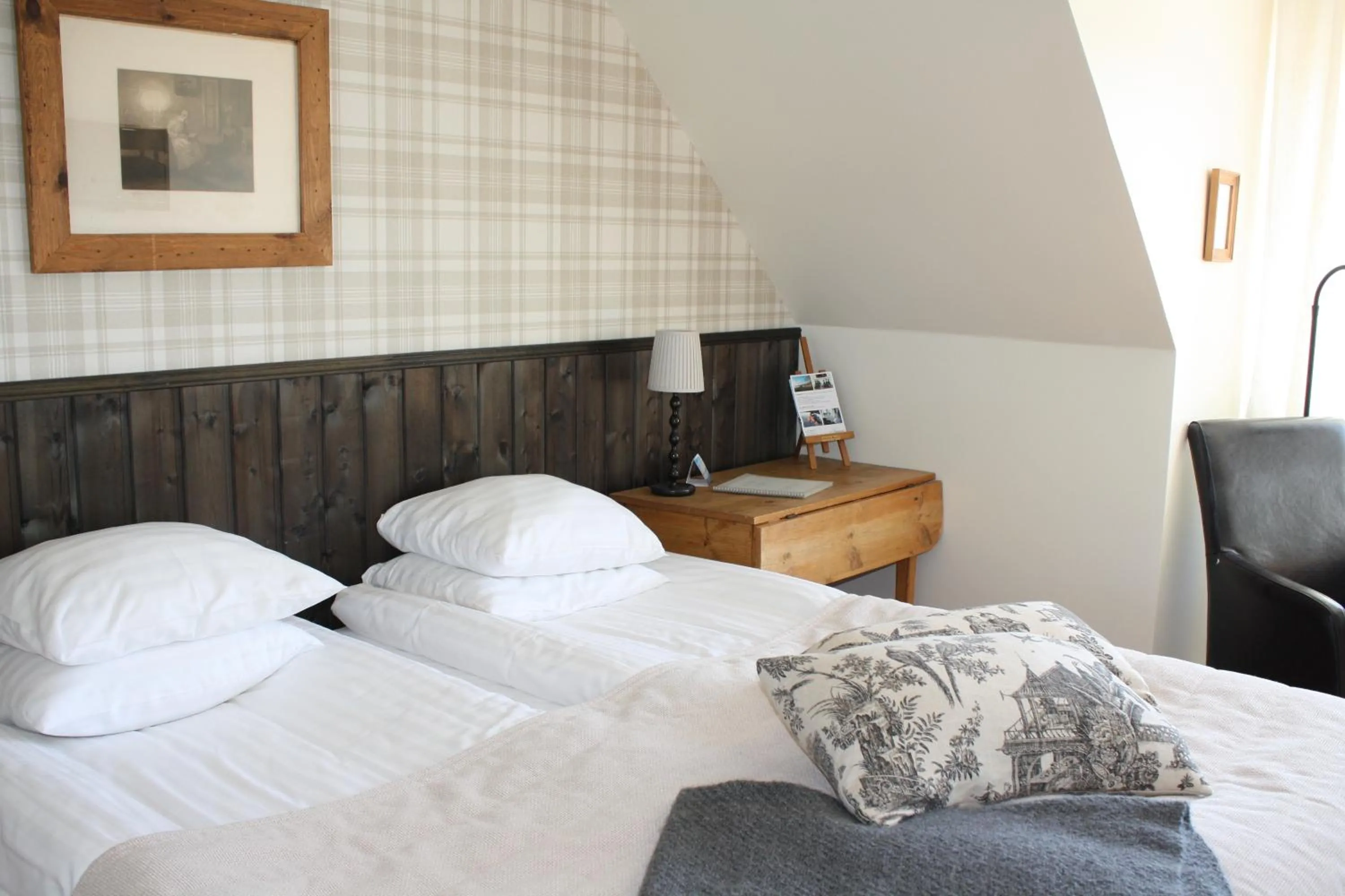 Bed in Hotell Mossbylund