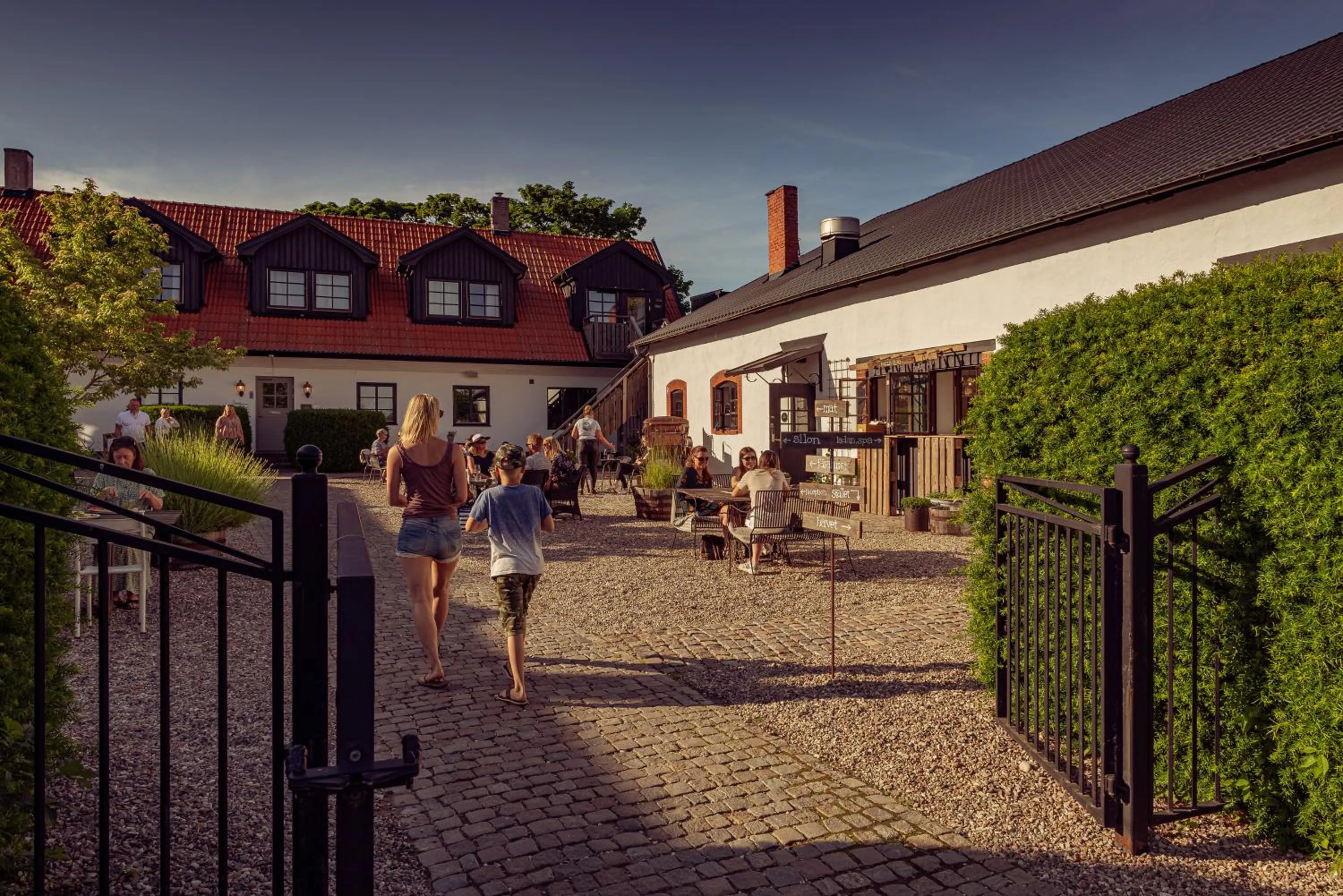 Property building in Hotell Mossbylund