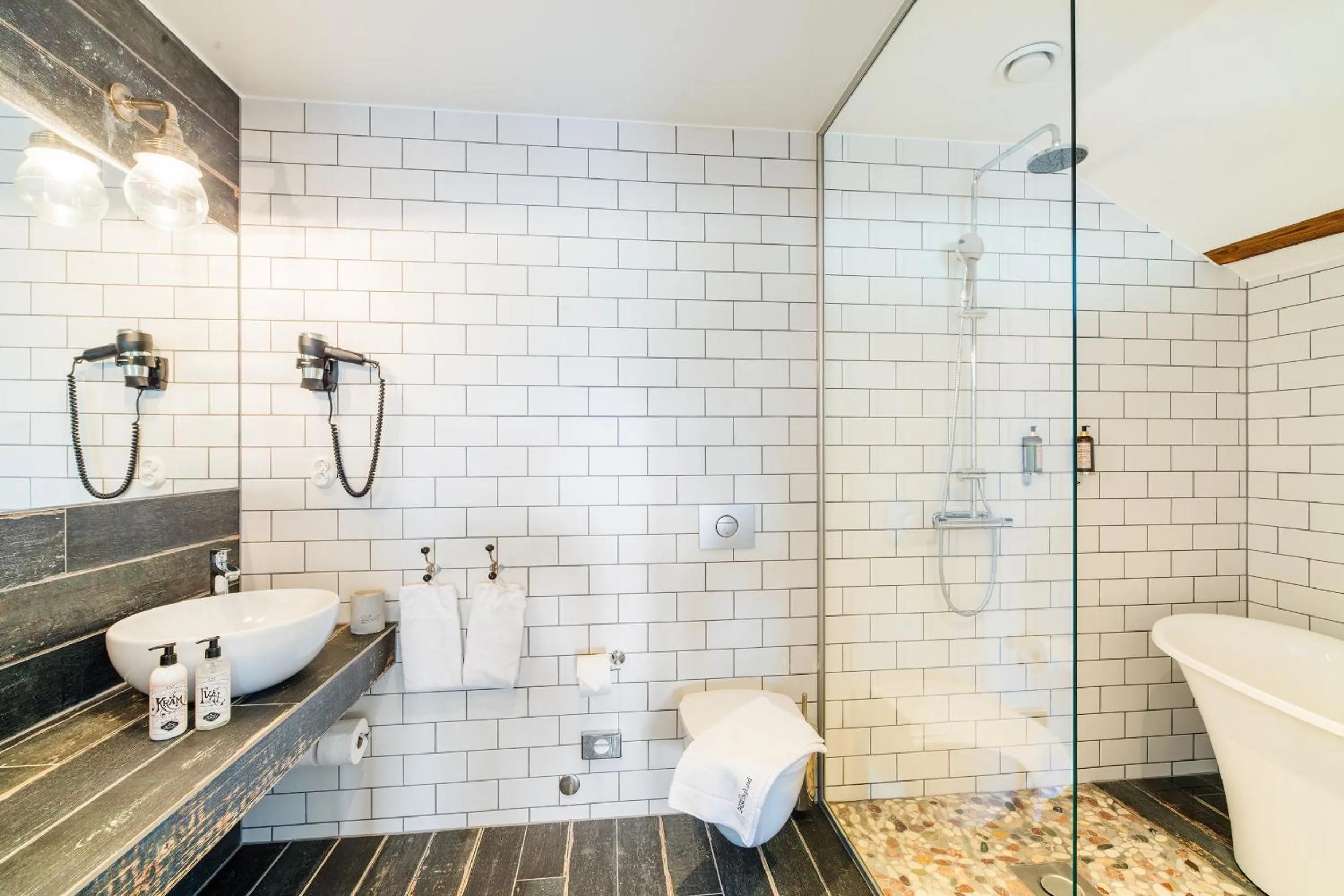 Bathroom in Hotell Mossbylund