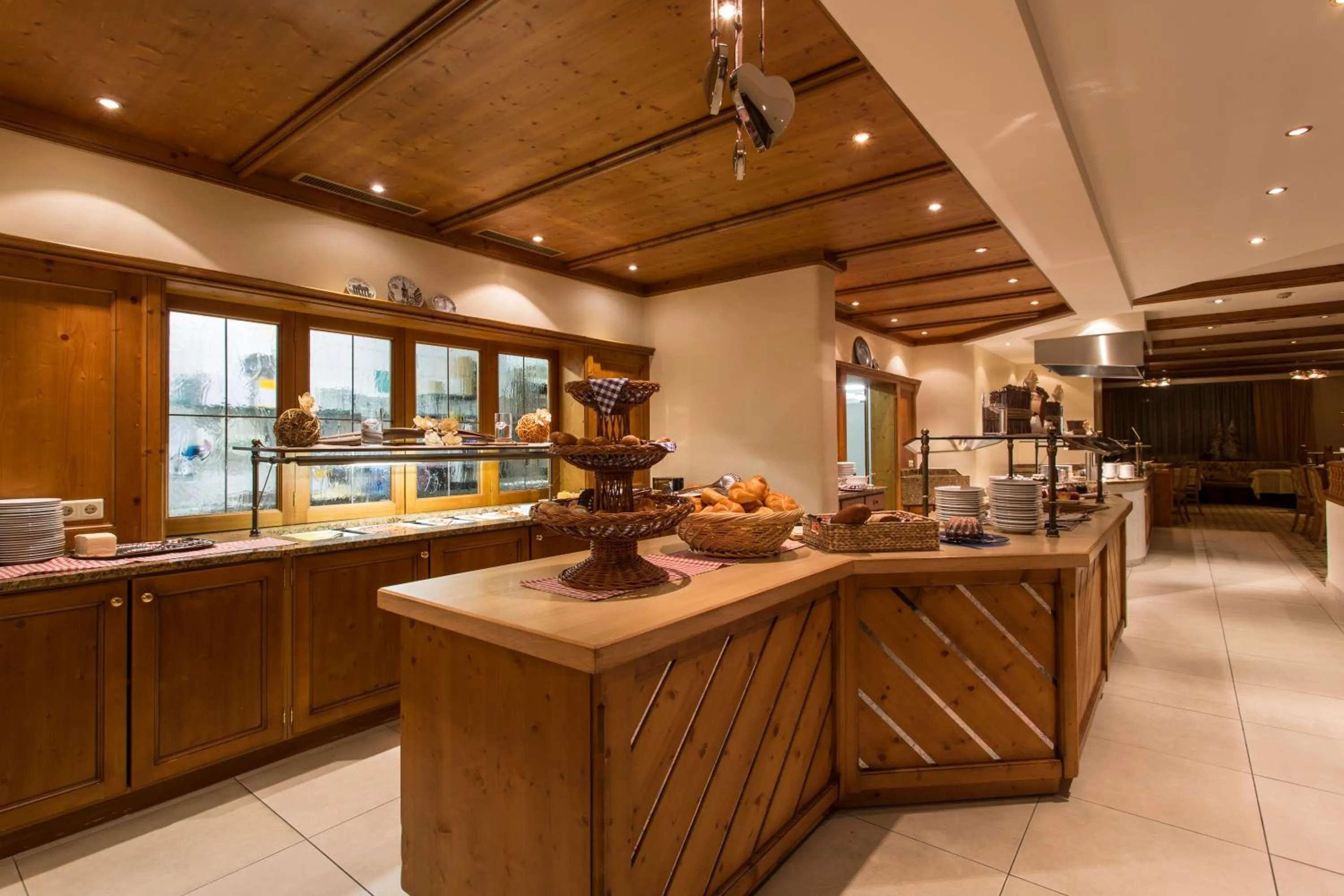 Food and drinks in Hotel Mittagskogel Pitztal