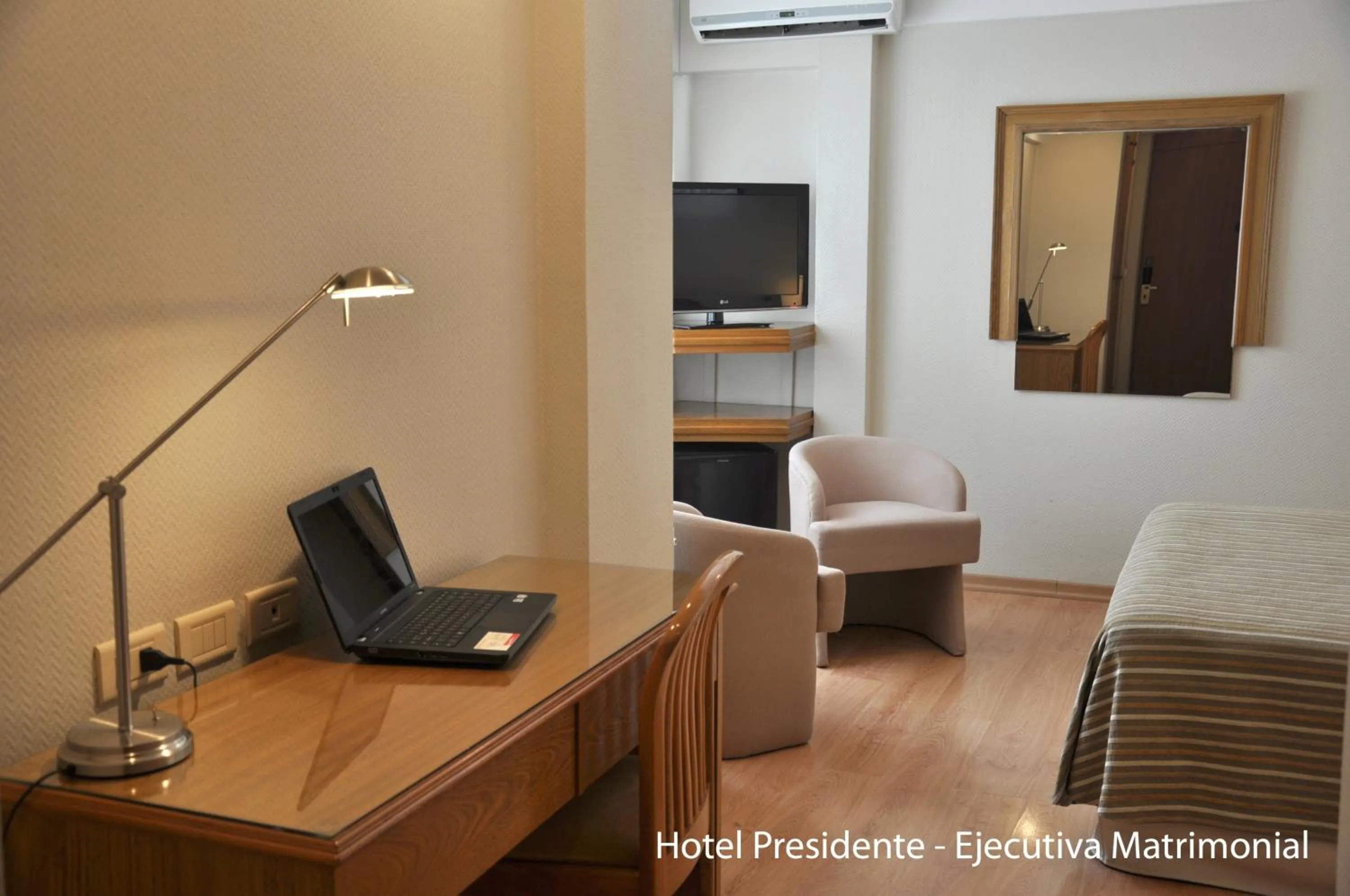 Bedroom in Hotel Solans Presidente