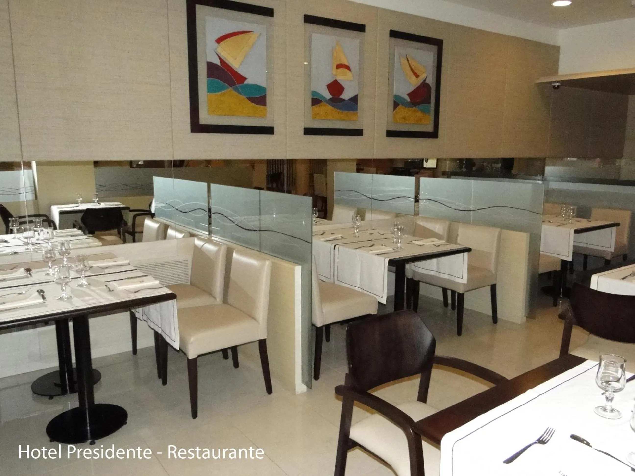 Restaurant/places to eat in Hotel Solans Presidente