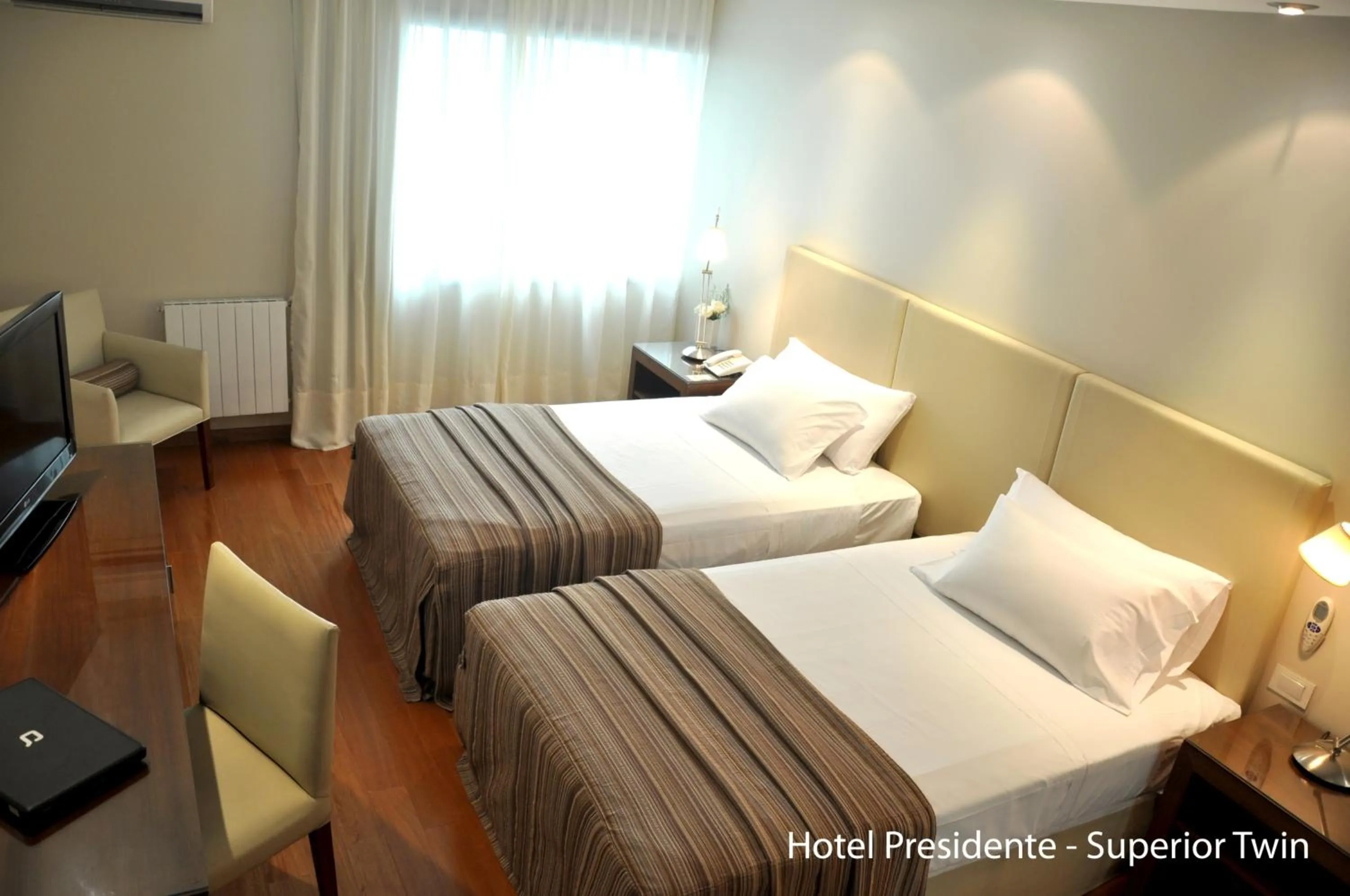 Bedroom, Bed in Hotel Solans Presidente