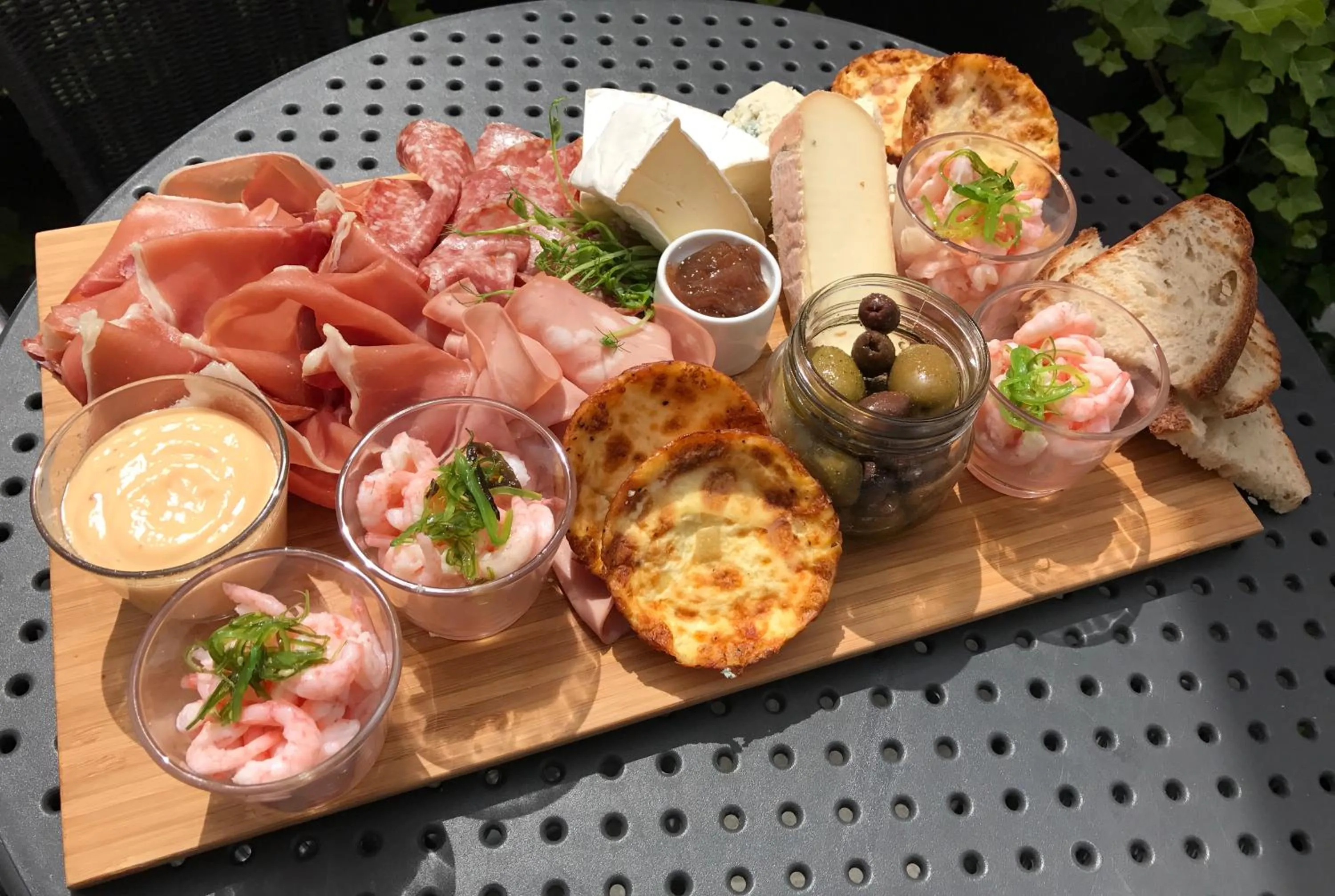 Food and drinks in Systrar & Bönor Bed and Breakfast