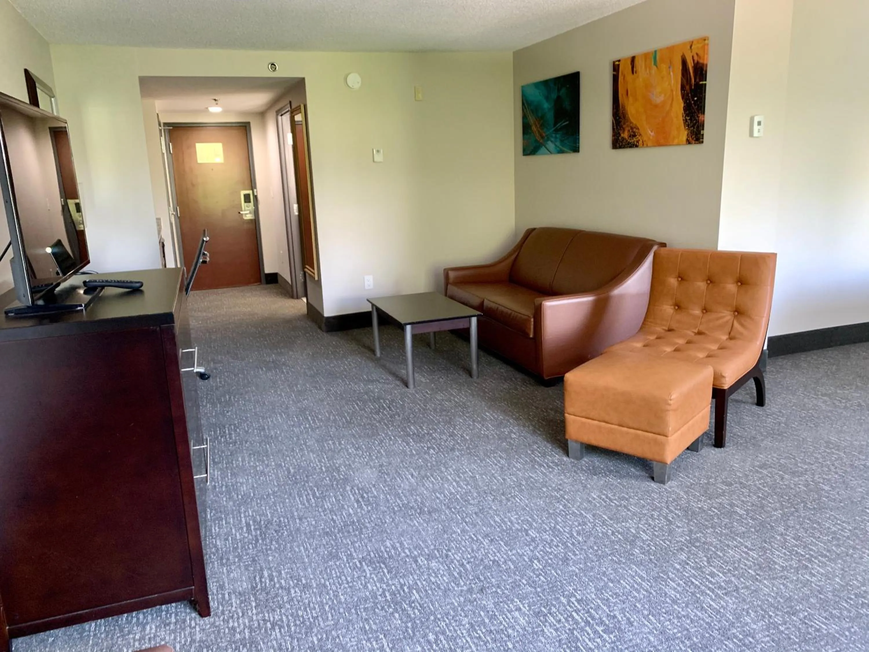 Bed in Wingate by Wyndham Atlanta Galleria/ Ballpark