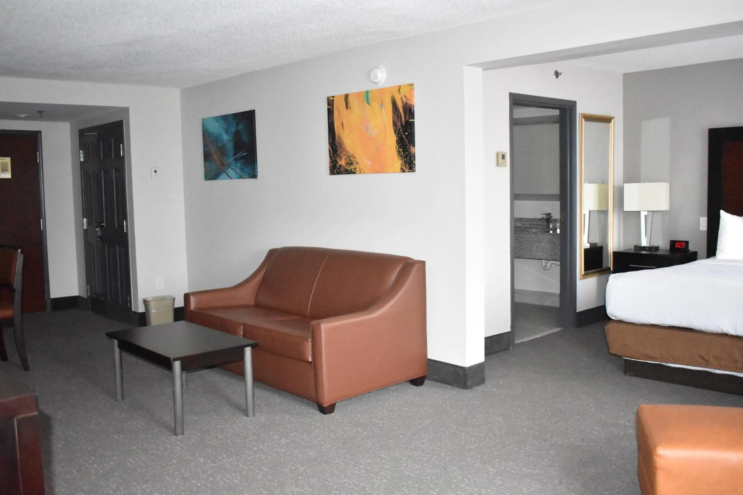 View (from property/room), Bed in Wingate by Wyndham Atlanta Galleria/ Ballpark