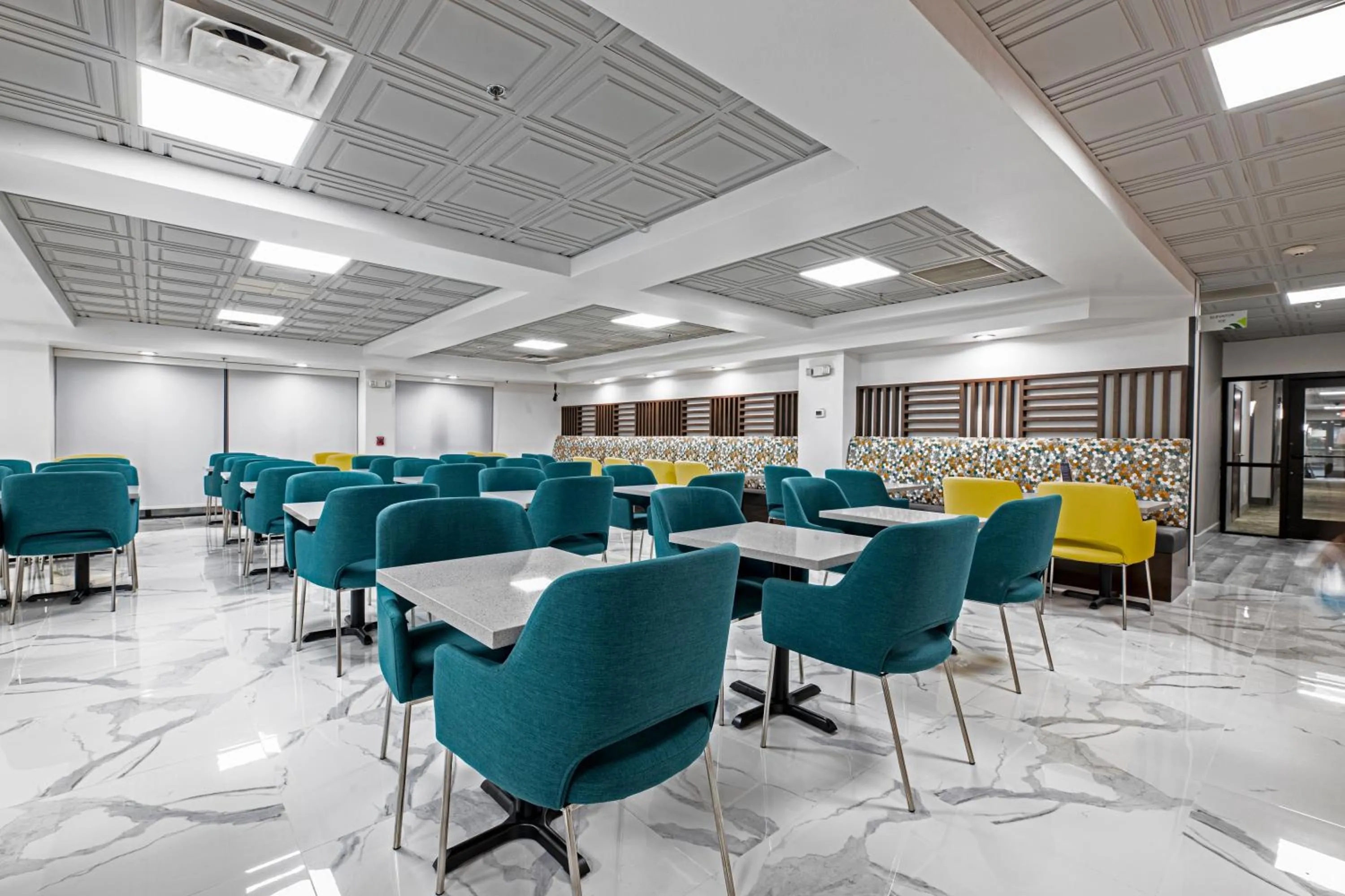 Breakfast in Wingate by Wyndham Atlanta Galleria/ Ballpark