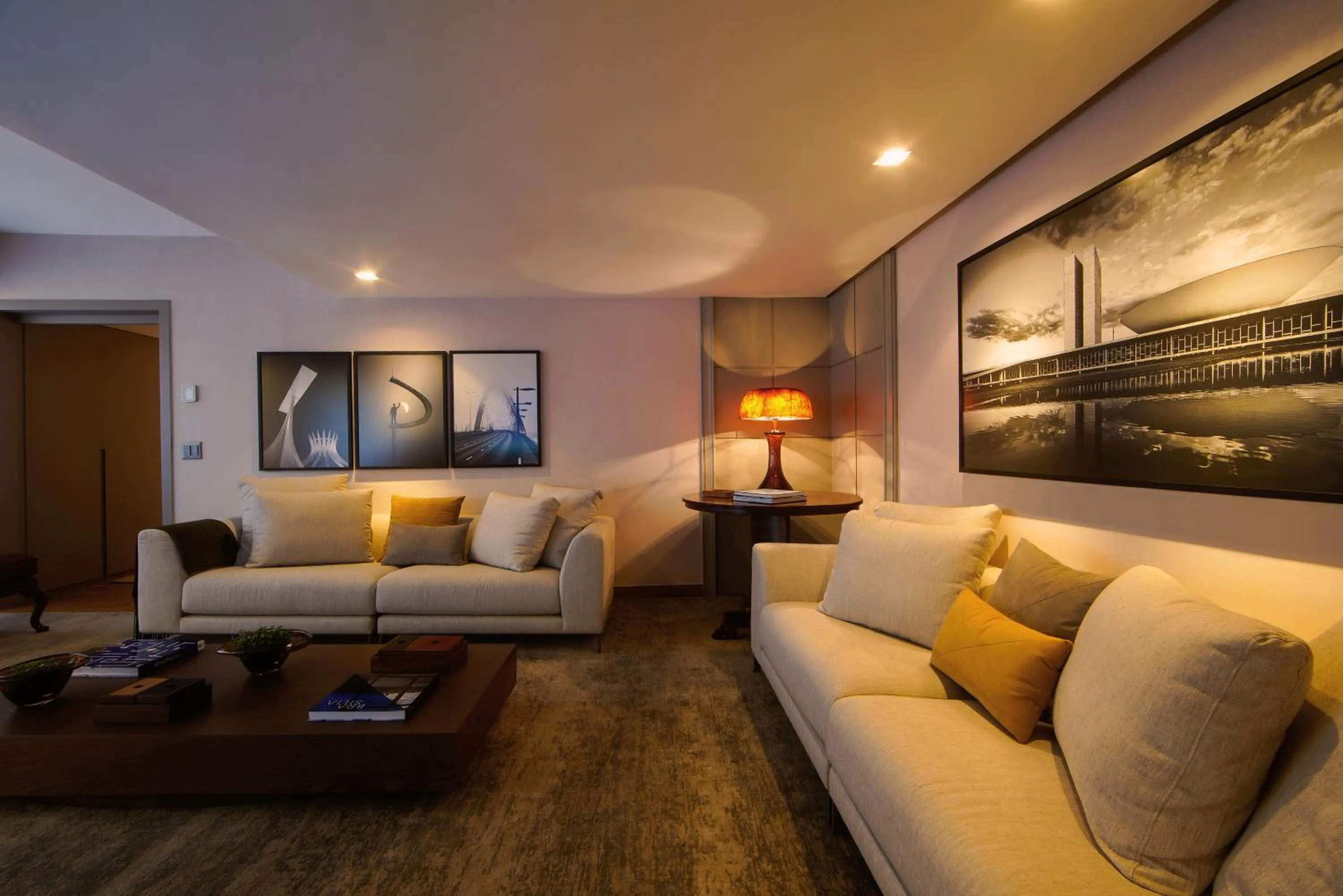 Kubitschek Plaza Hotel