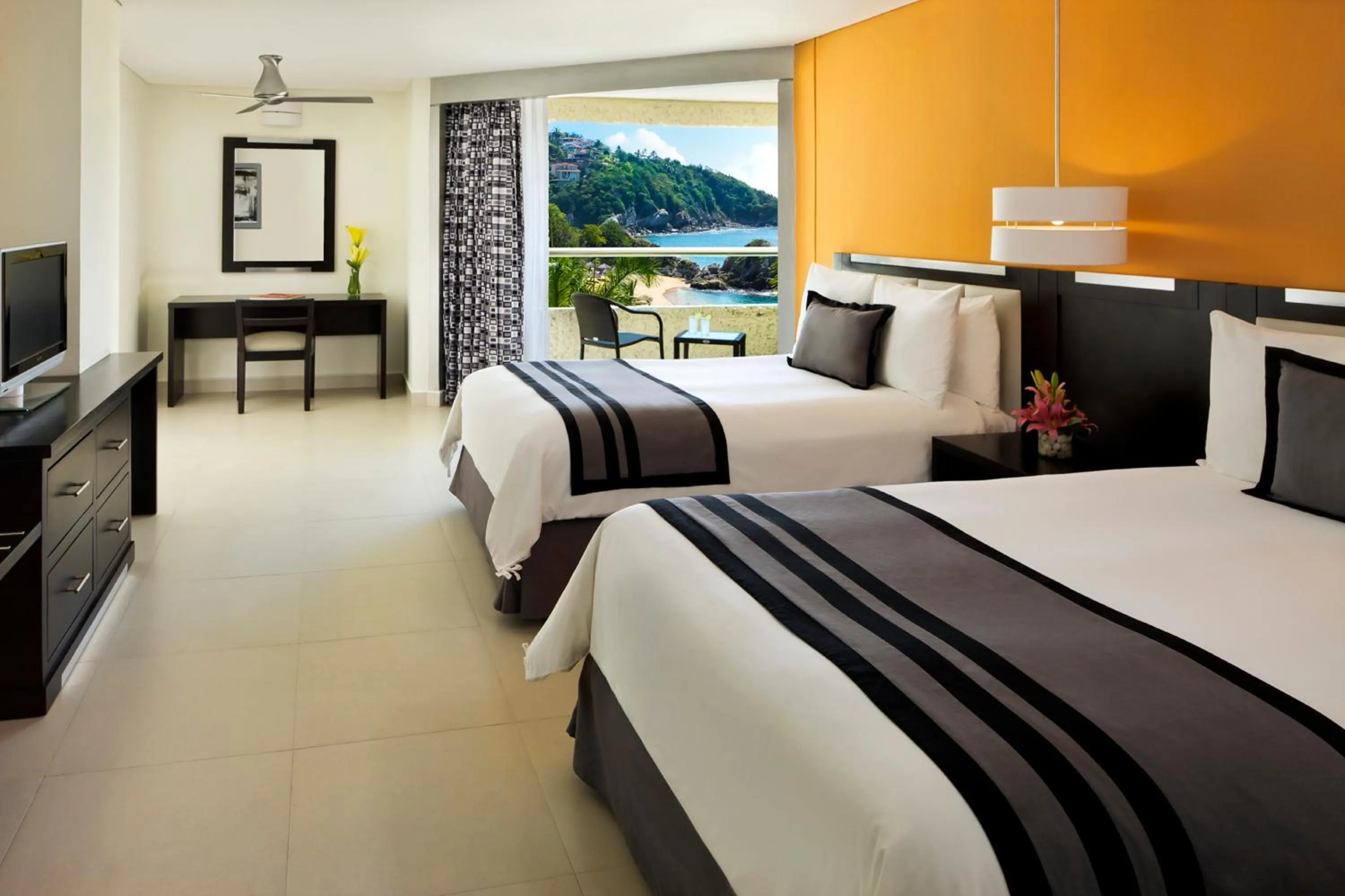 View (from property/room), Bed in Dreams Huatulco Resort & Spa