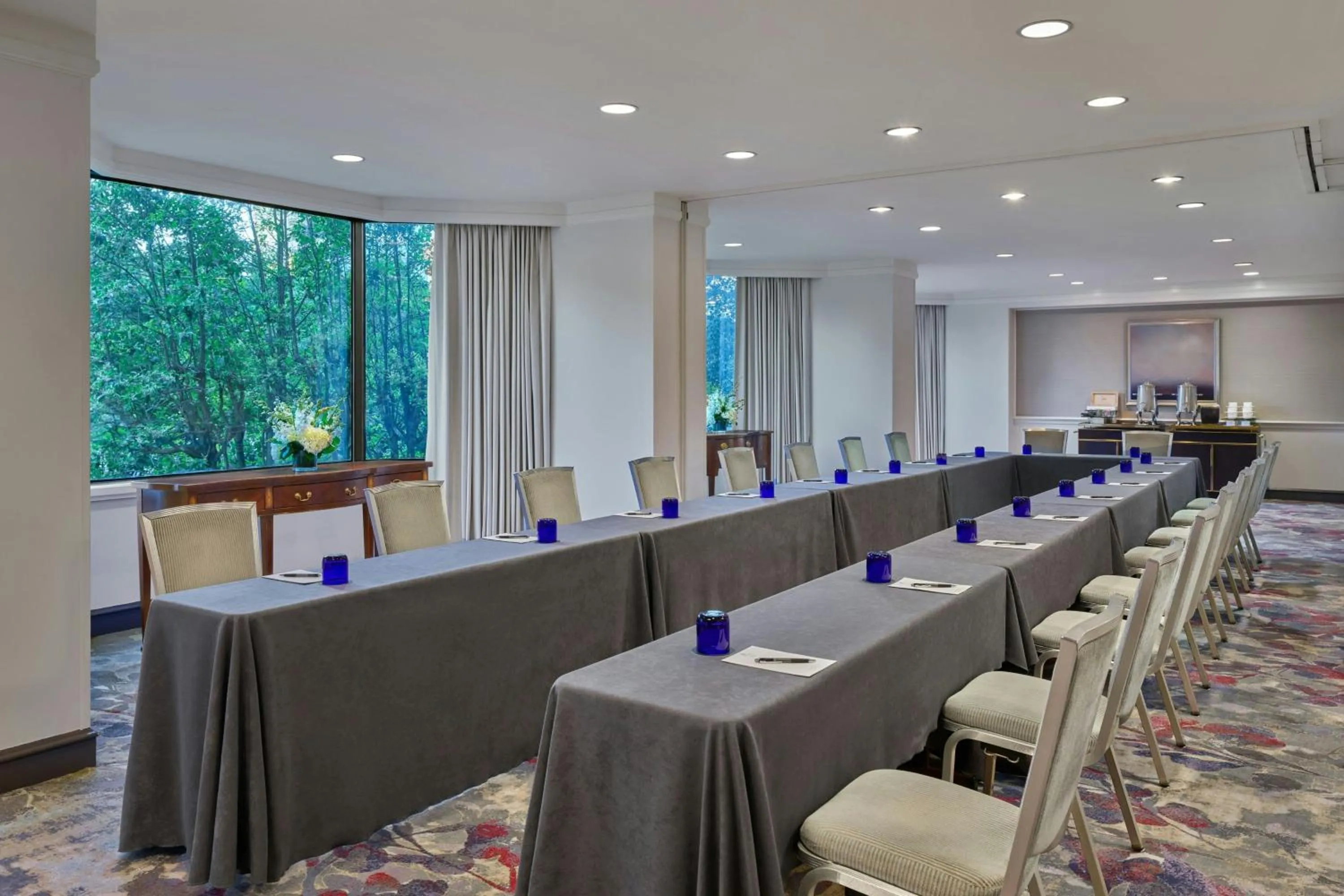 Meeting/conference room in The Whitley, a Luxury Collection Hotel, Atlanta Buckhead