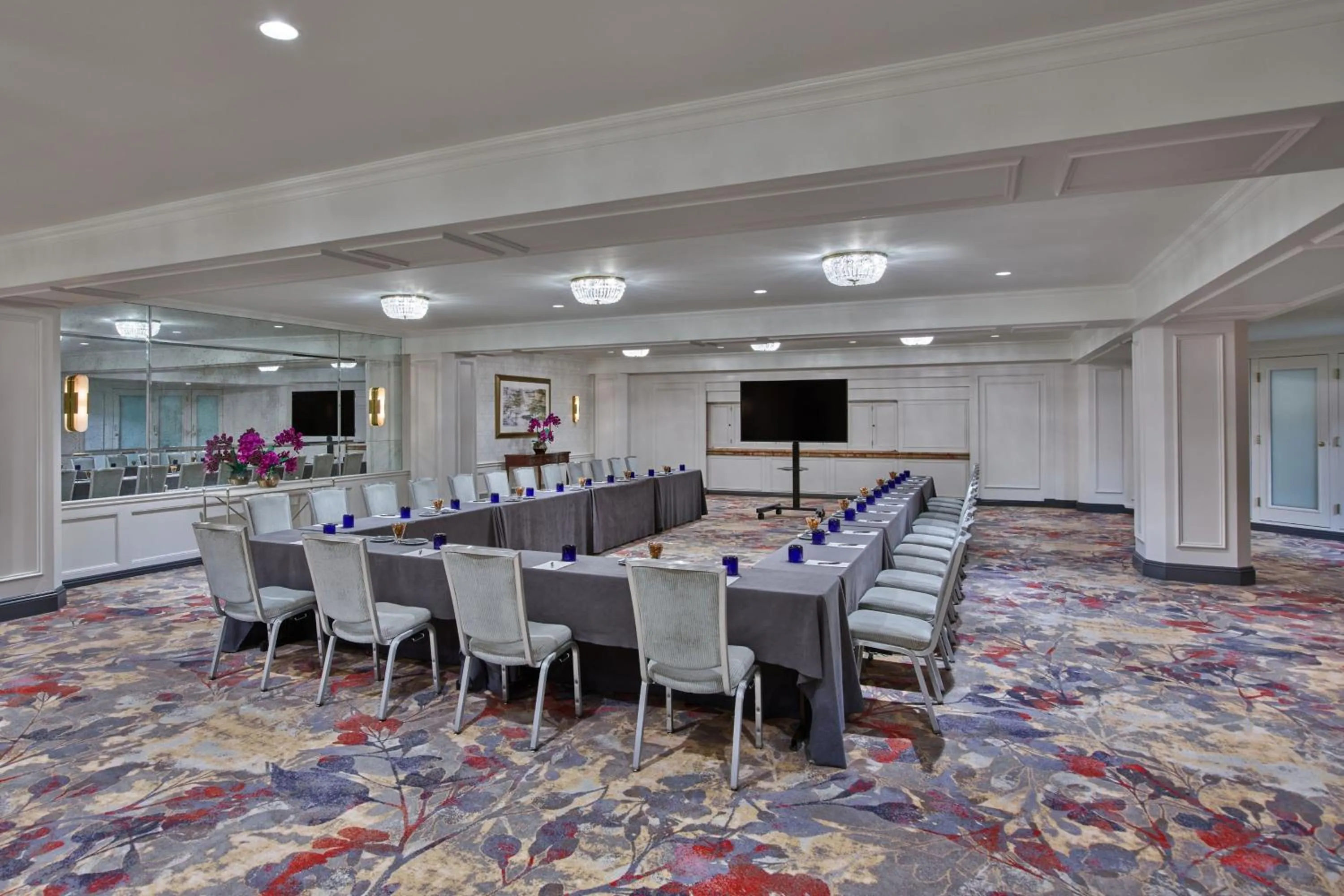 Meeting/conference room in The Whitley, a Luxury Collection Hotel, Atlanta Buckhead