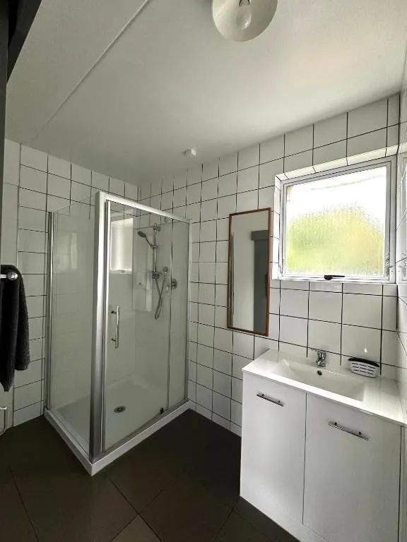 Shower in Central Court Motel