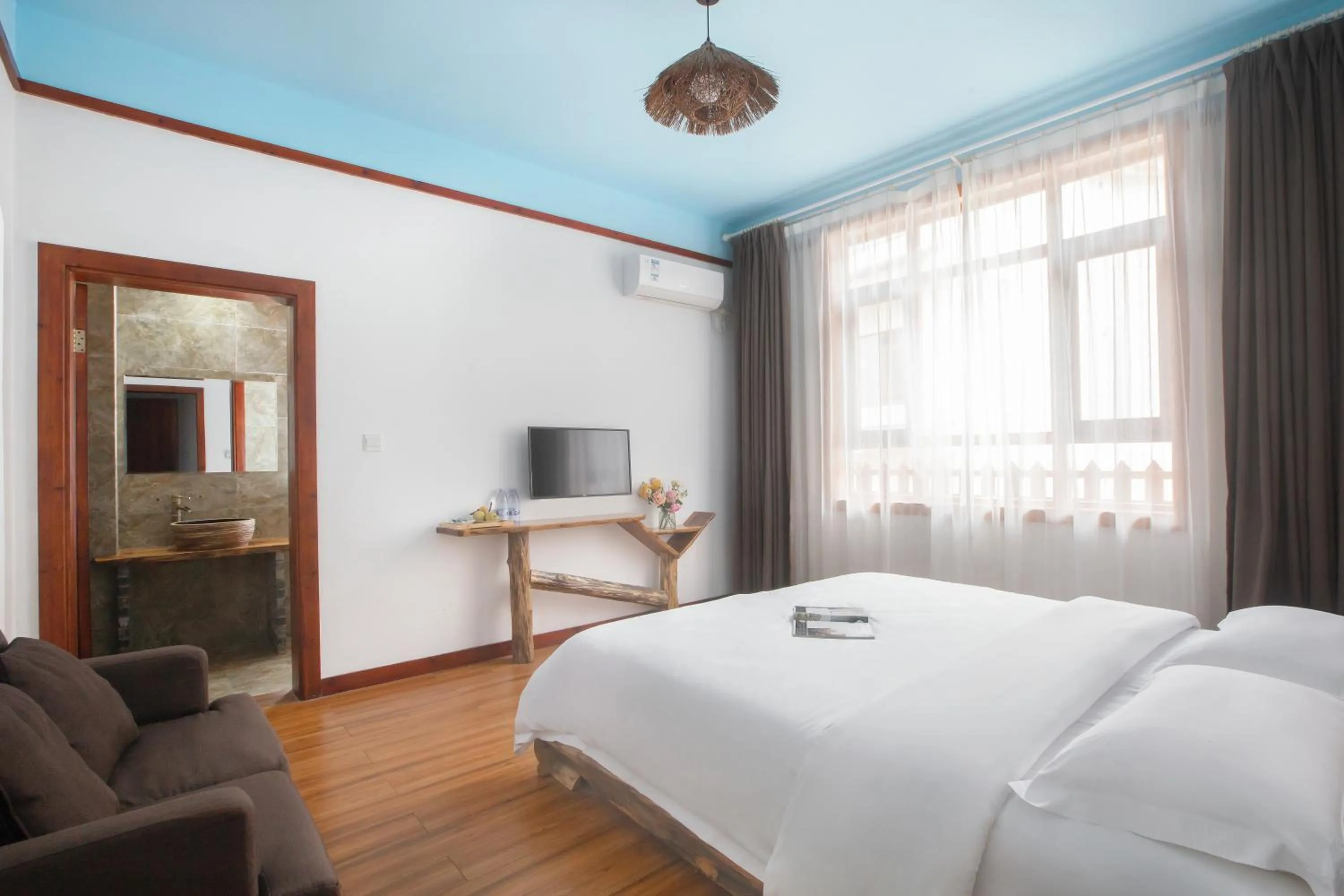 Decorative detail in Yangshuo Xiao Long River Hotel