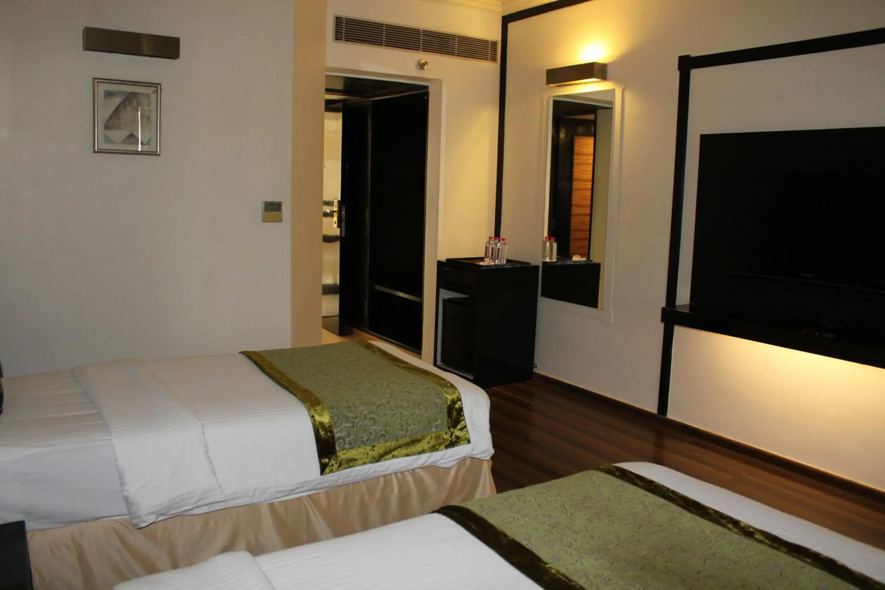 Deluxe Twin Room - single occupancy in Fortune Inn Haveli, Gandhinagar - Member ITC Hotels' Group Deluxe Twin Room - single occupancy in Fortune Inn Haveli, Gandhinagar - Member ITC Hotels' Group