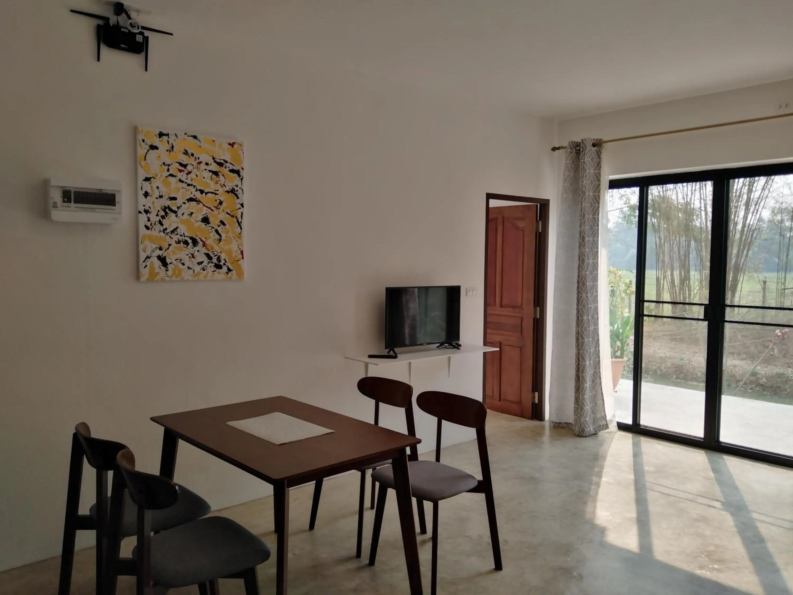 TV and multimedia in Jasmine Hills Lodge