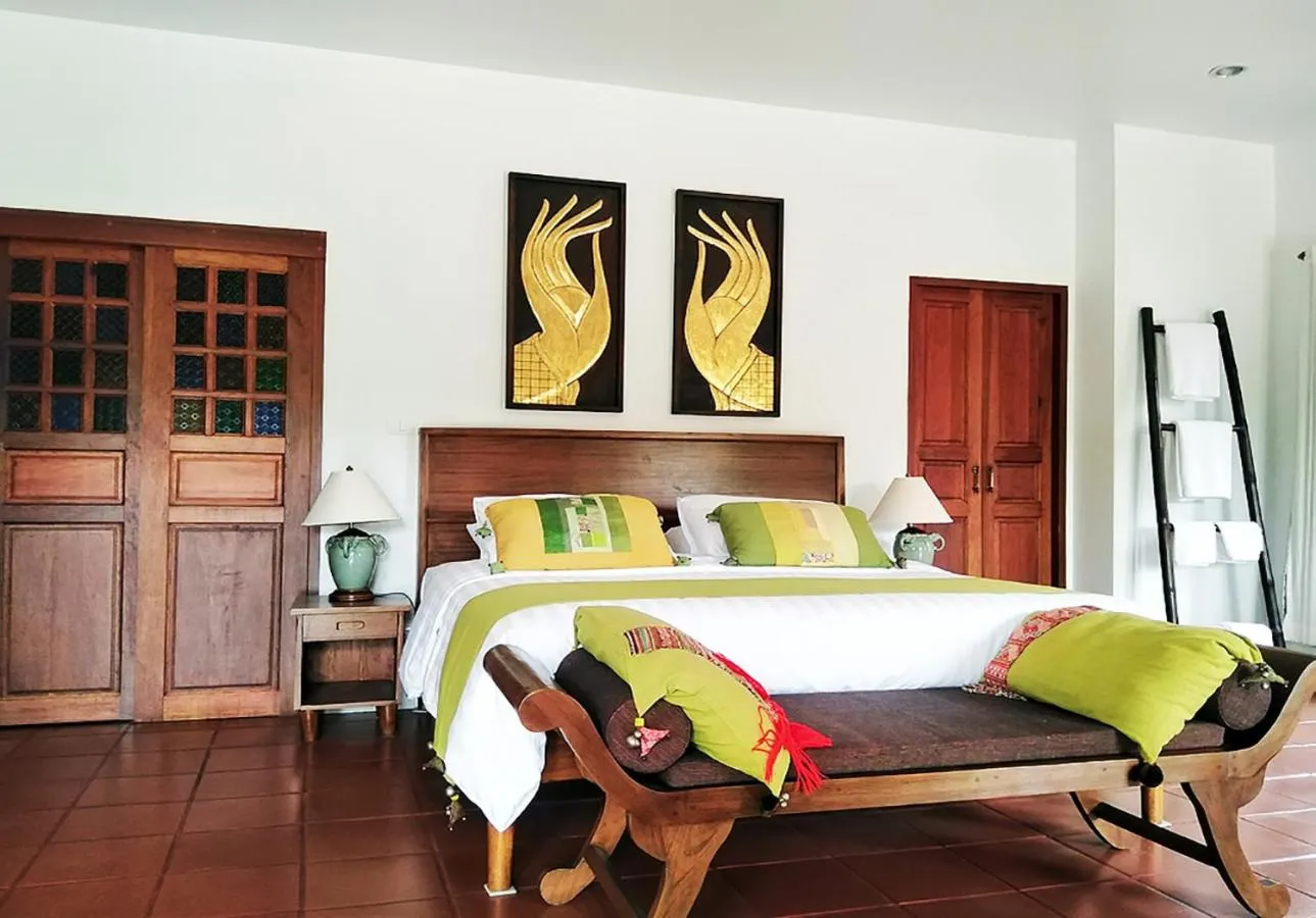 Bed in Jasmine Hills Lodge