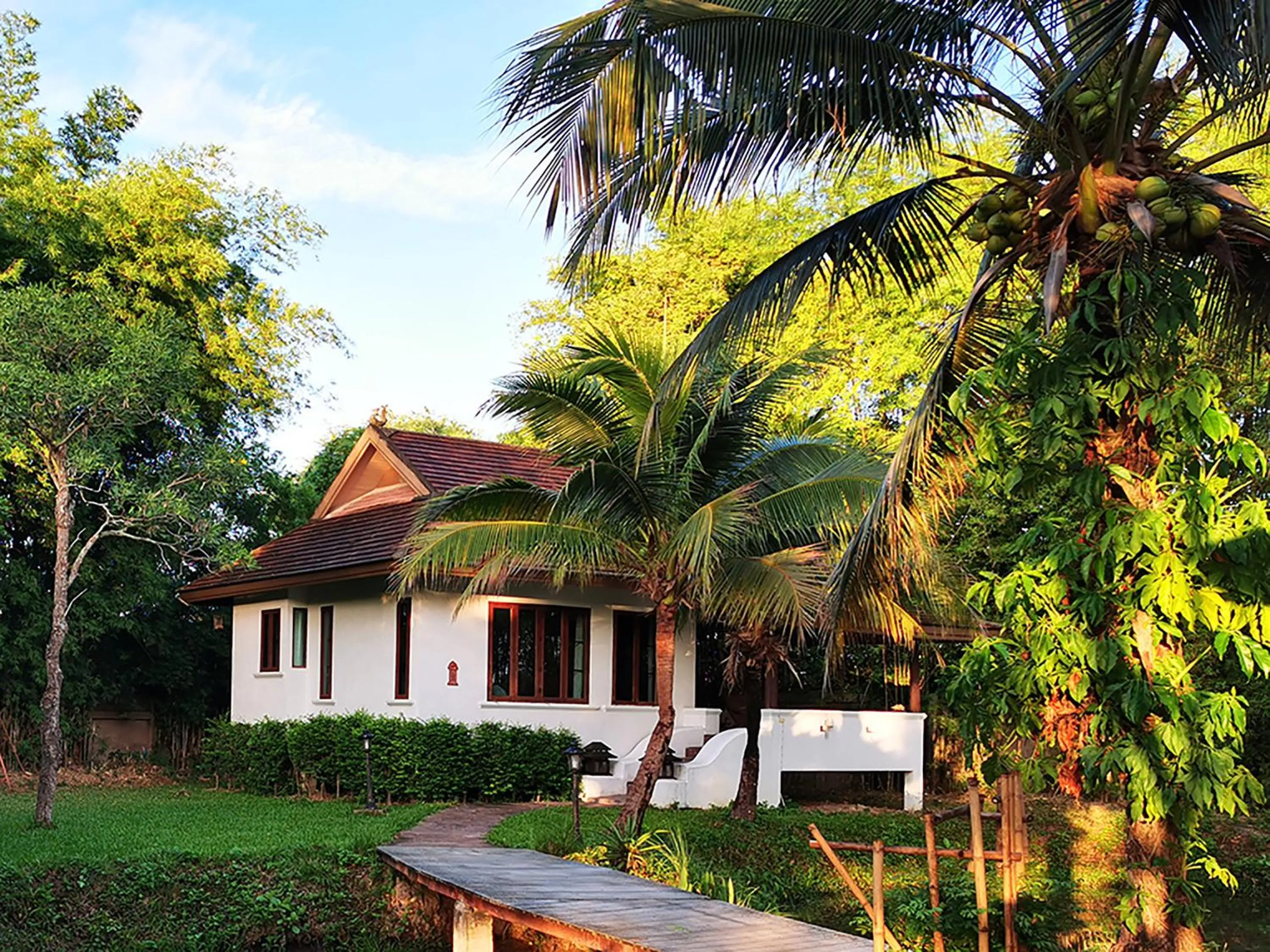 Property building in Jasmine Hills Lodge