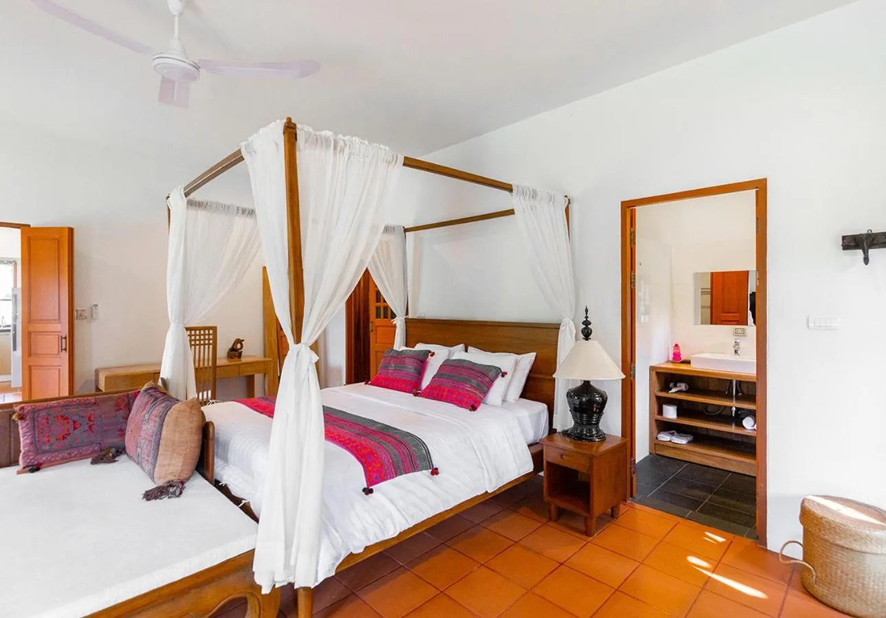 Photo of the whole room, Bed in Jasmine Hills Lodge