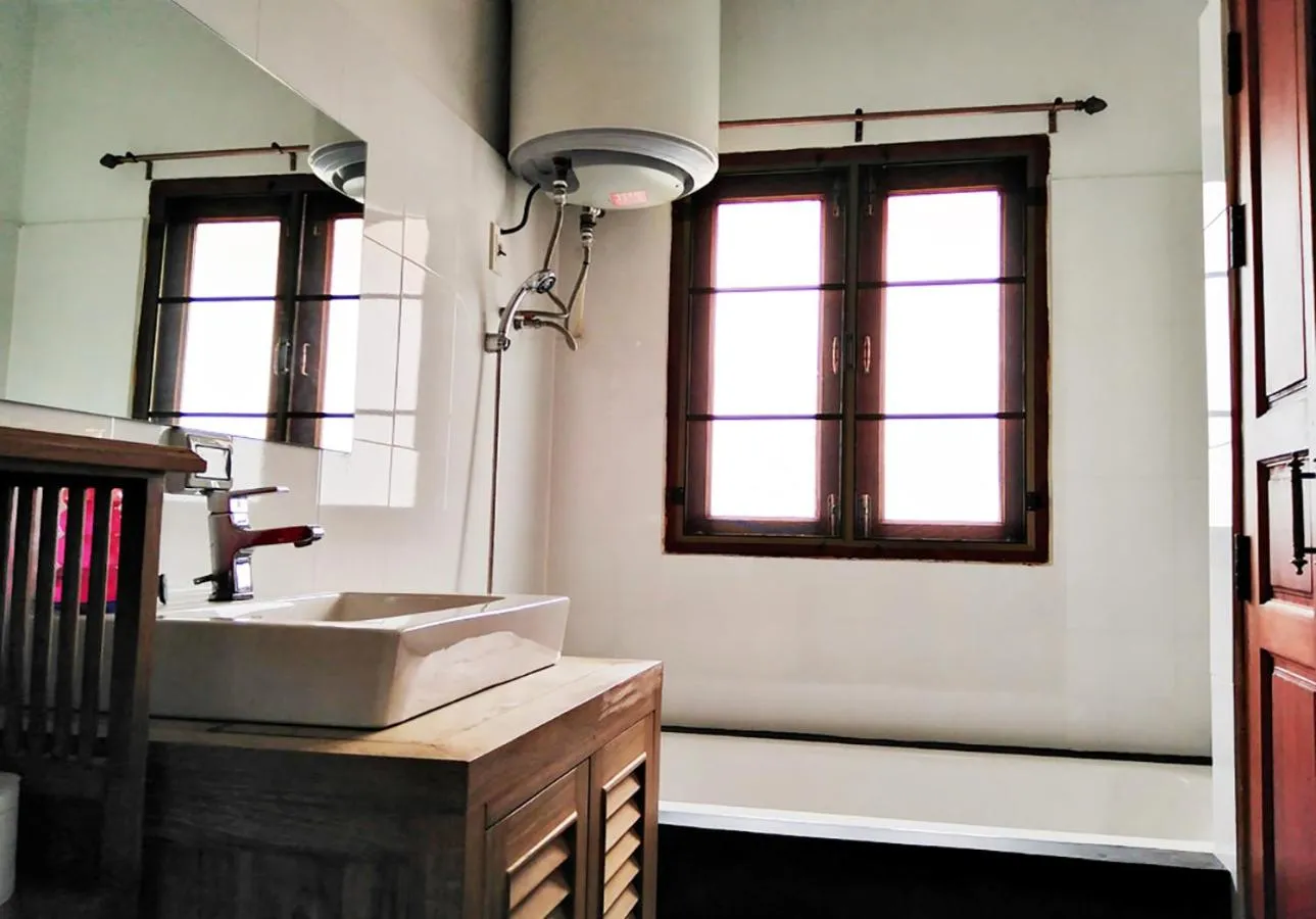 Bathroom in Jasmine Hills Lodge
