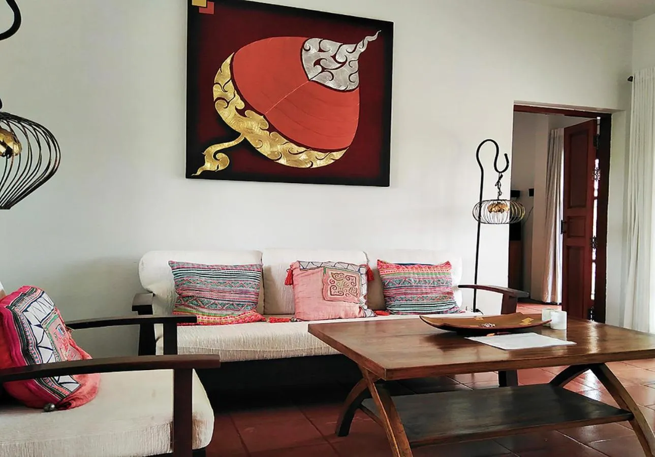 Living room in Jasmine Hills Lodge