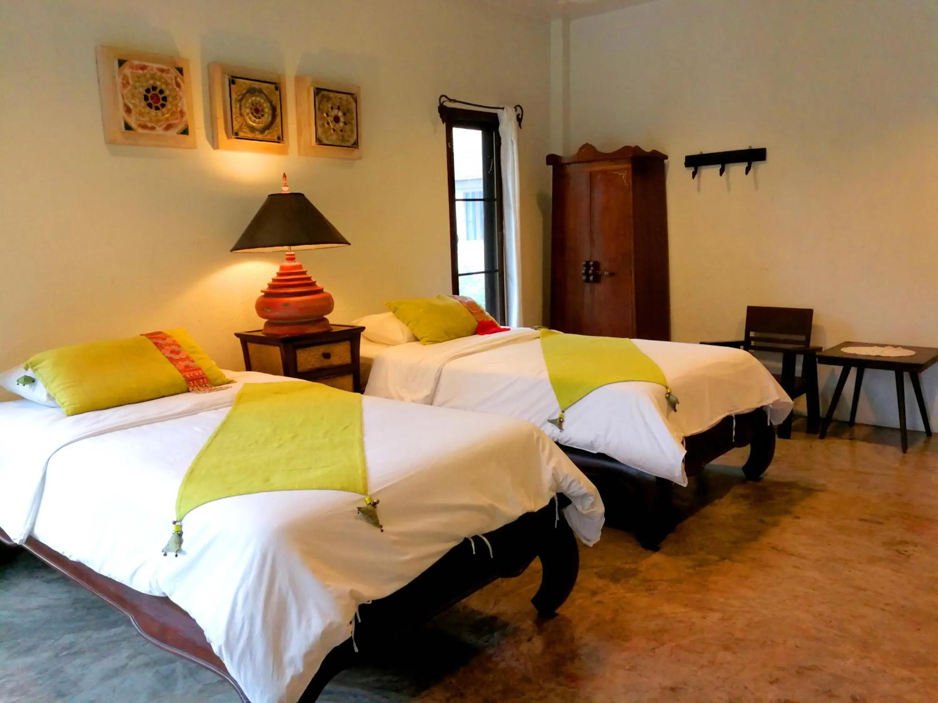 Bed in Jasmine Hills Lodge