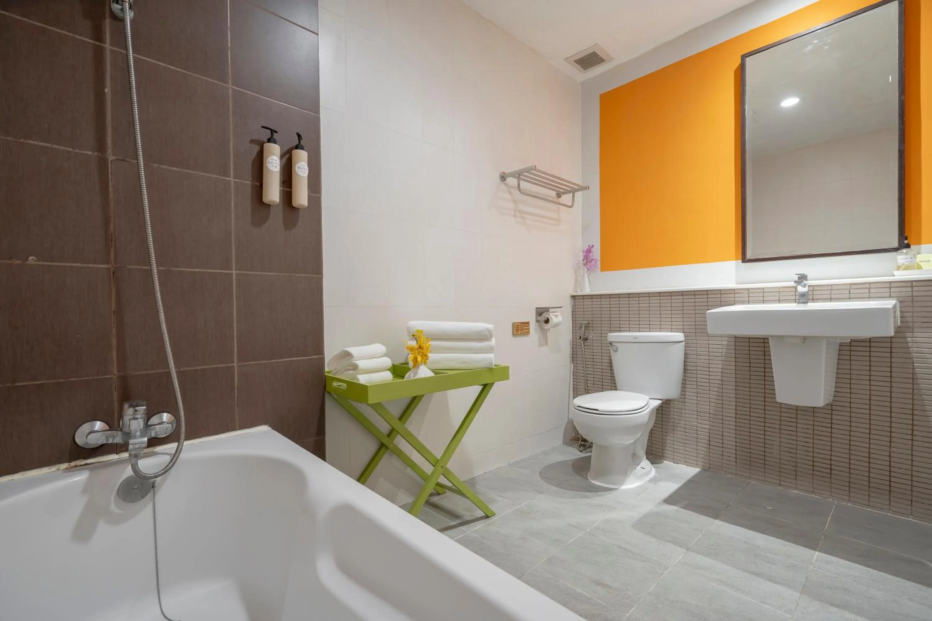 Shower in Hotel De Bangkok