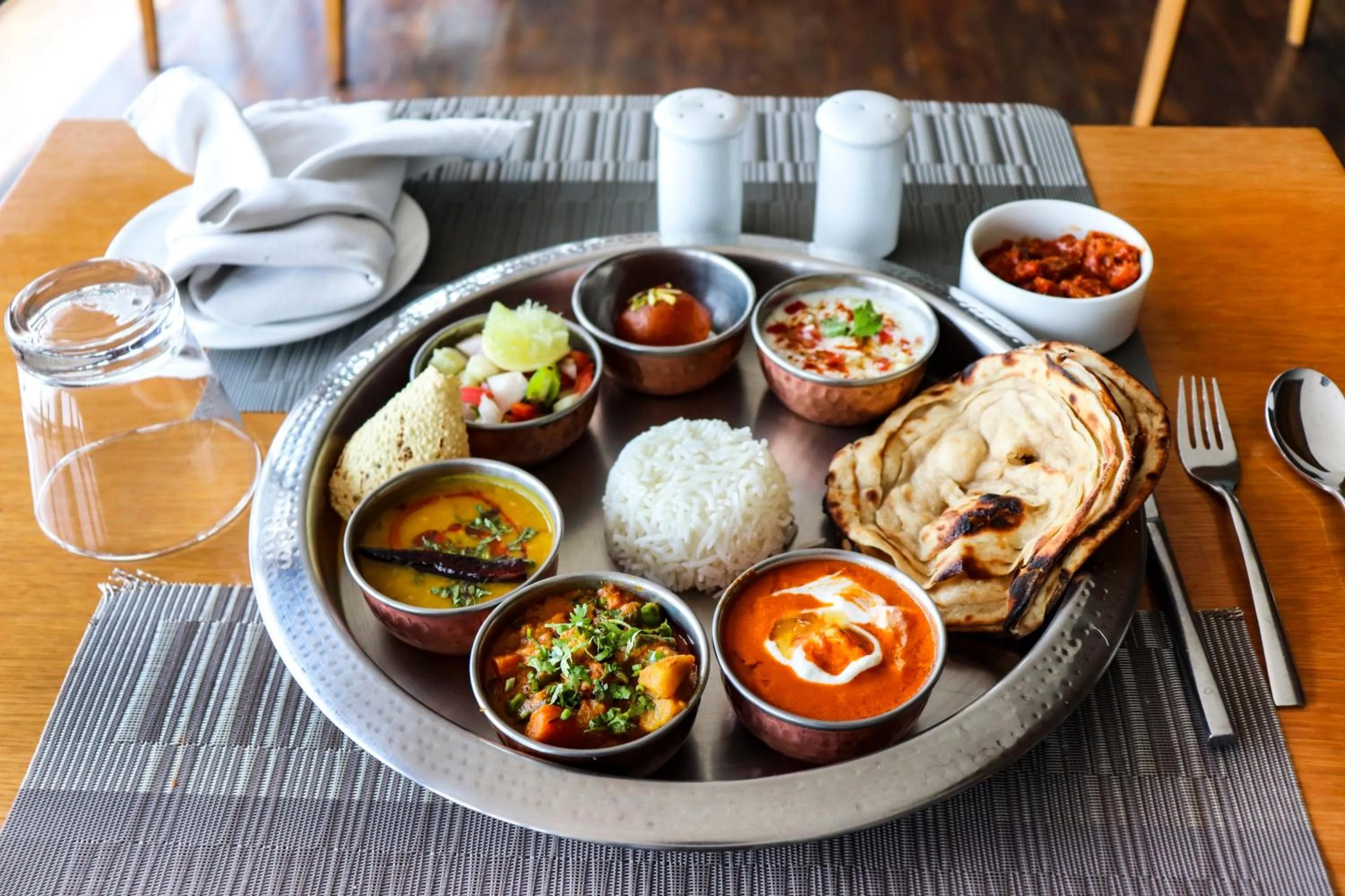 Restaurant/places to eat in Sunday Hotel by CheckIn Jaipur