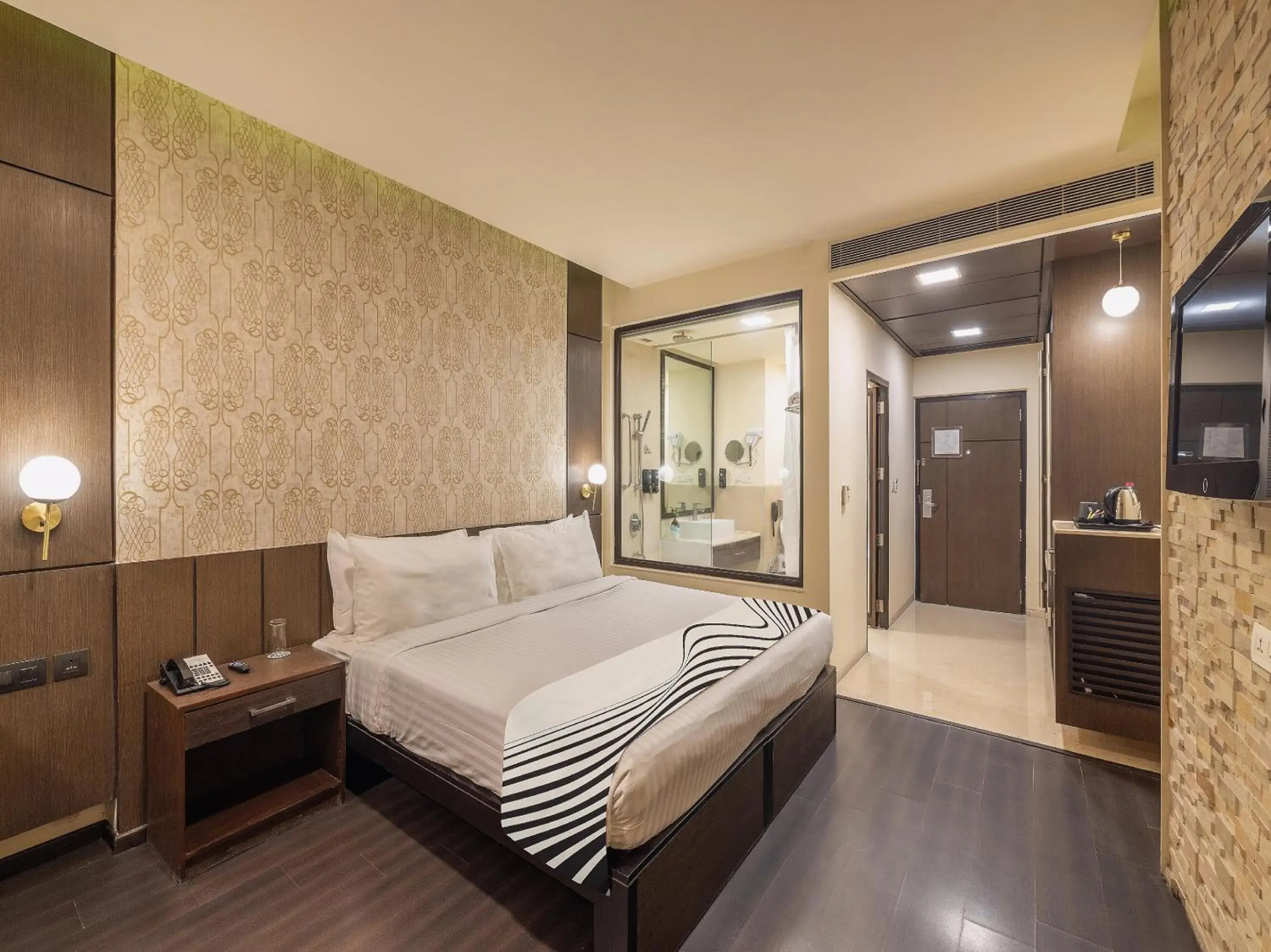 Deluxe Triple Room in Sunday Hotel Jaipur Deluxe Triple Room in Sunday Hotel Jaipur