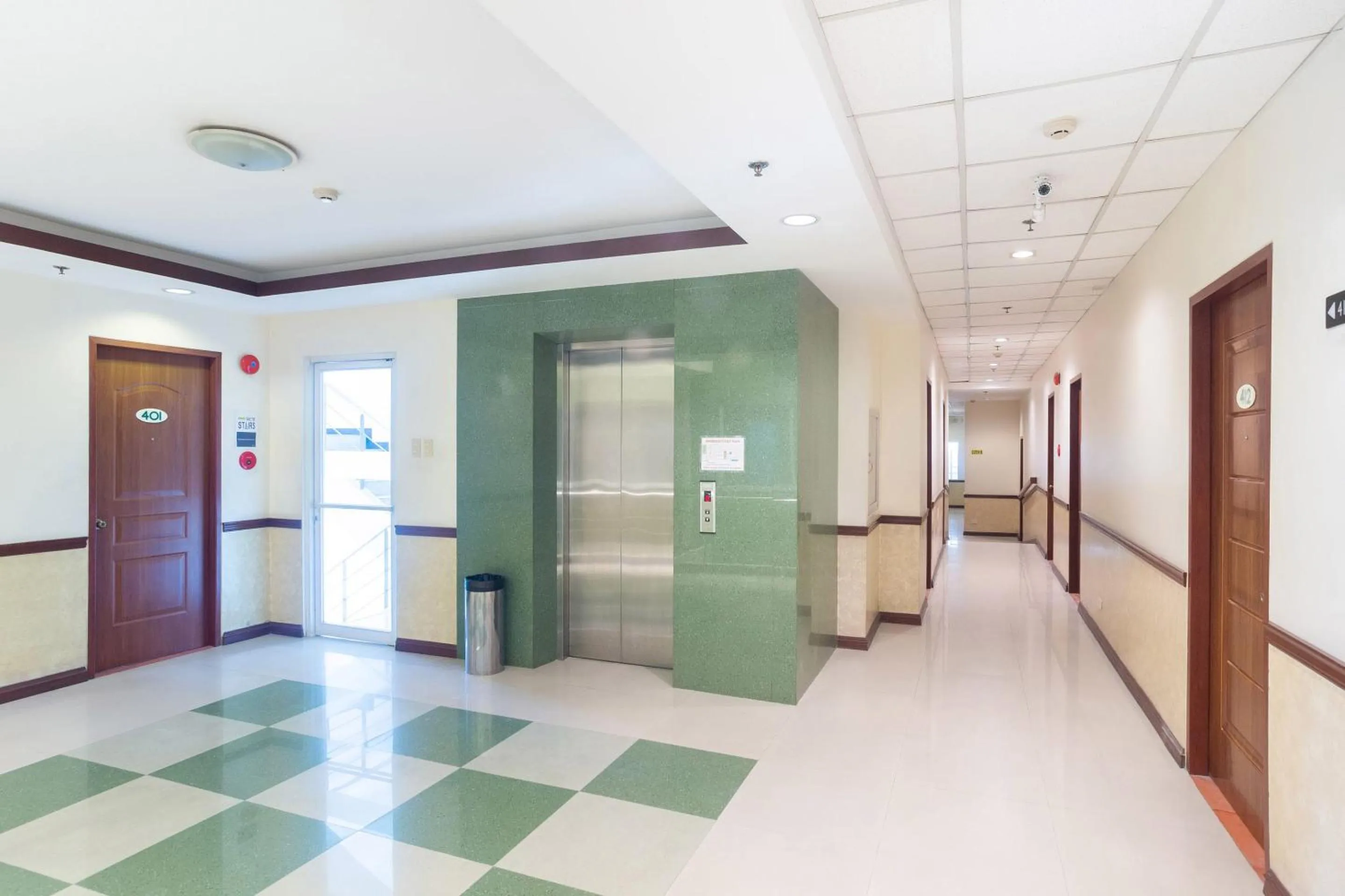 Facility for disabled guests in OYO 187 The Maxwell Hotel