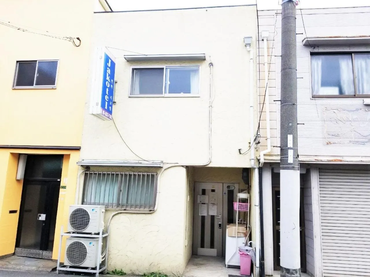 Property building in Jakotel