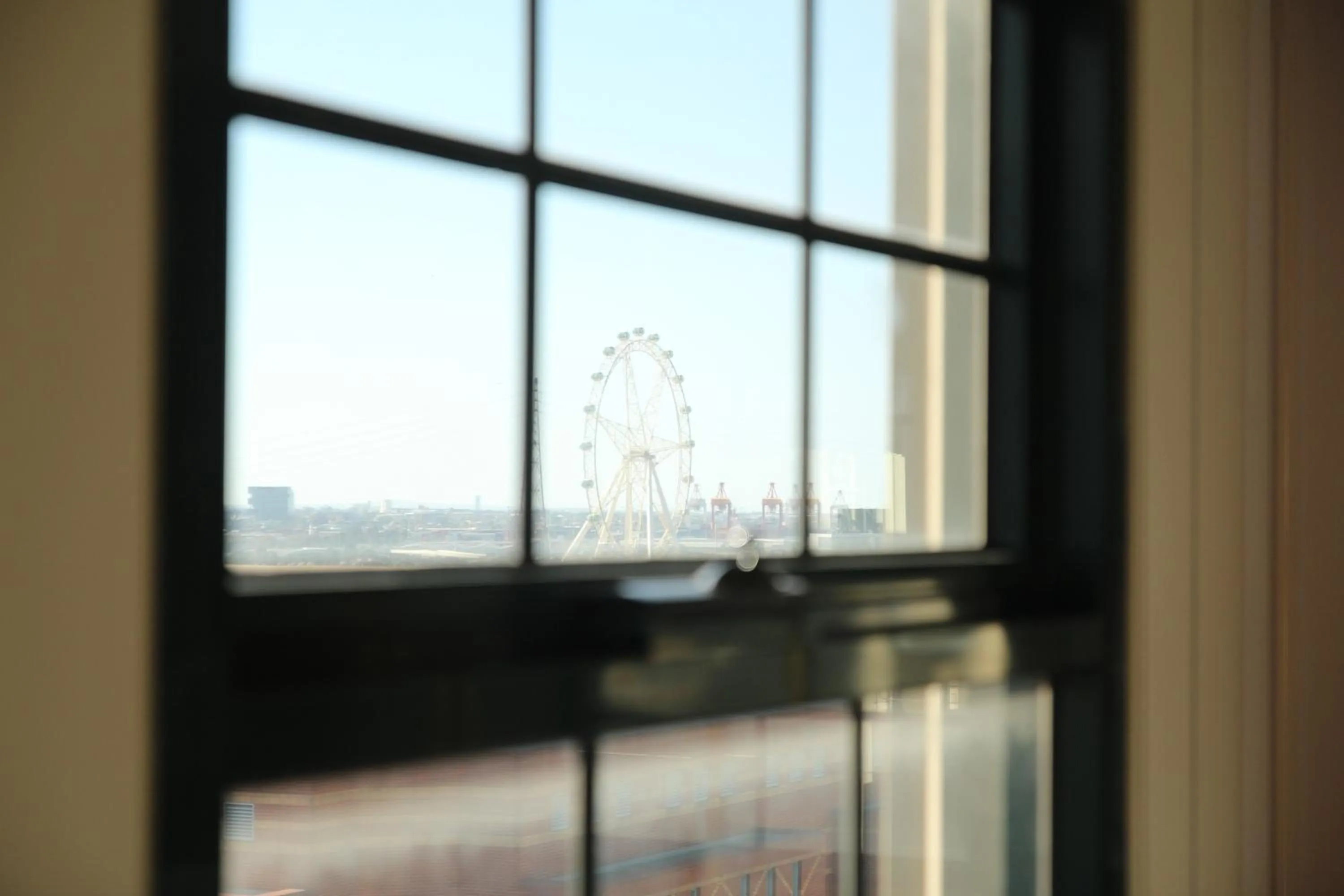 City view in HarbourView Apartment Hotel (now Arrow on Spencer)