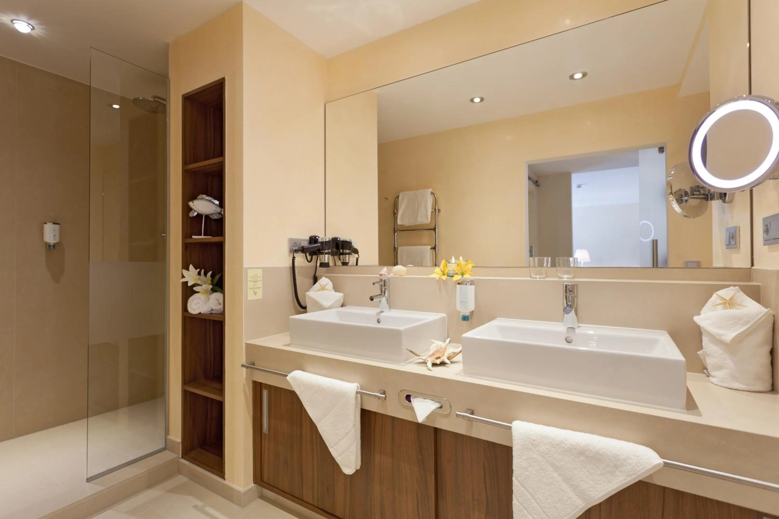 Shower in Strandhotel Georgshöhe