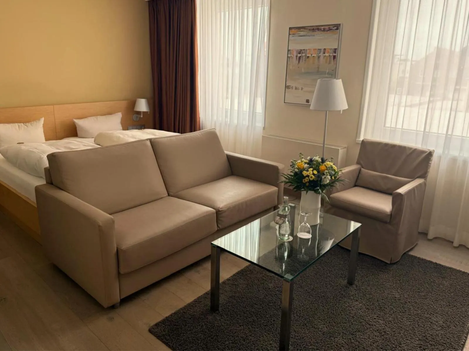 Bedroom, Bed in Strandhotel Georgshöhe