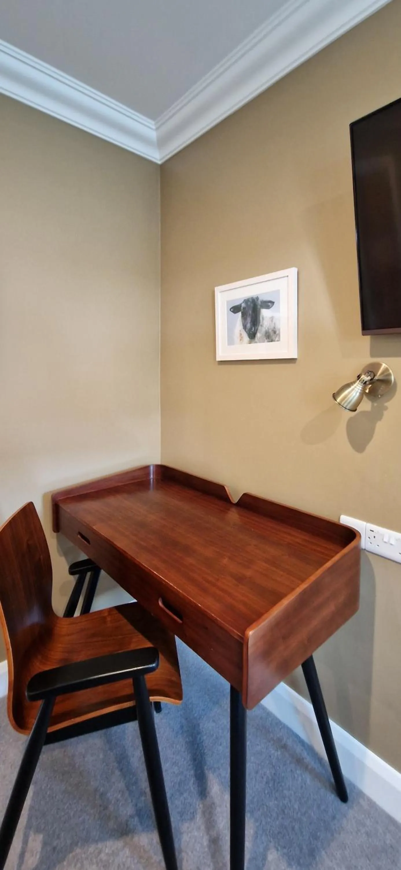 Living room in Doolin Inn